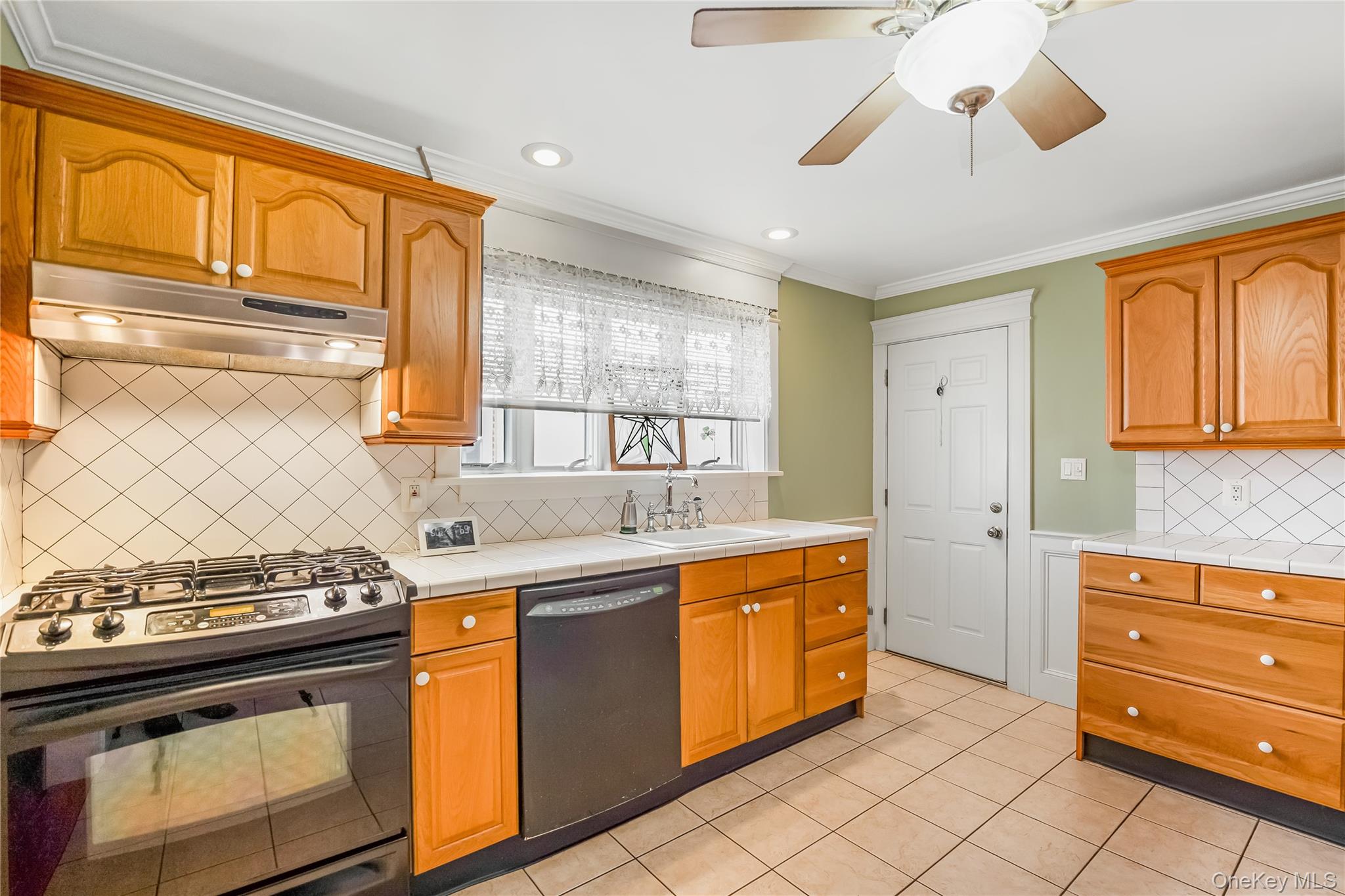 149-27 Lefferts Boulevard Property Photo 10