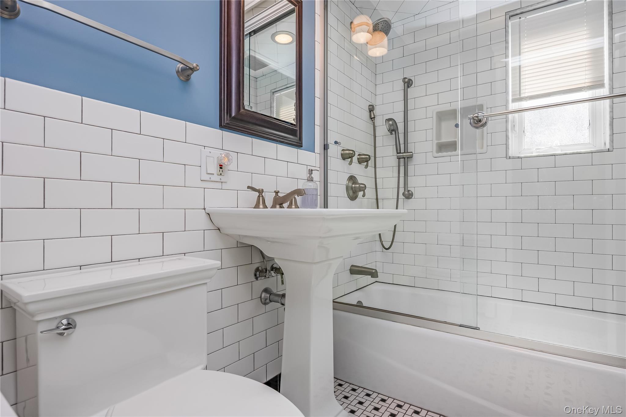 149-27 Lefferts Boulevard Property Photo 13
