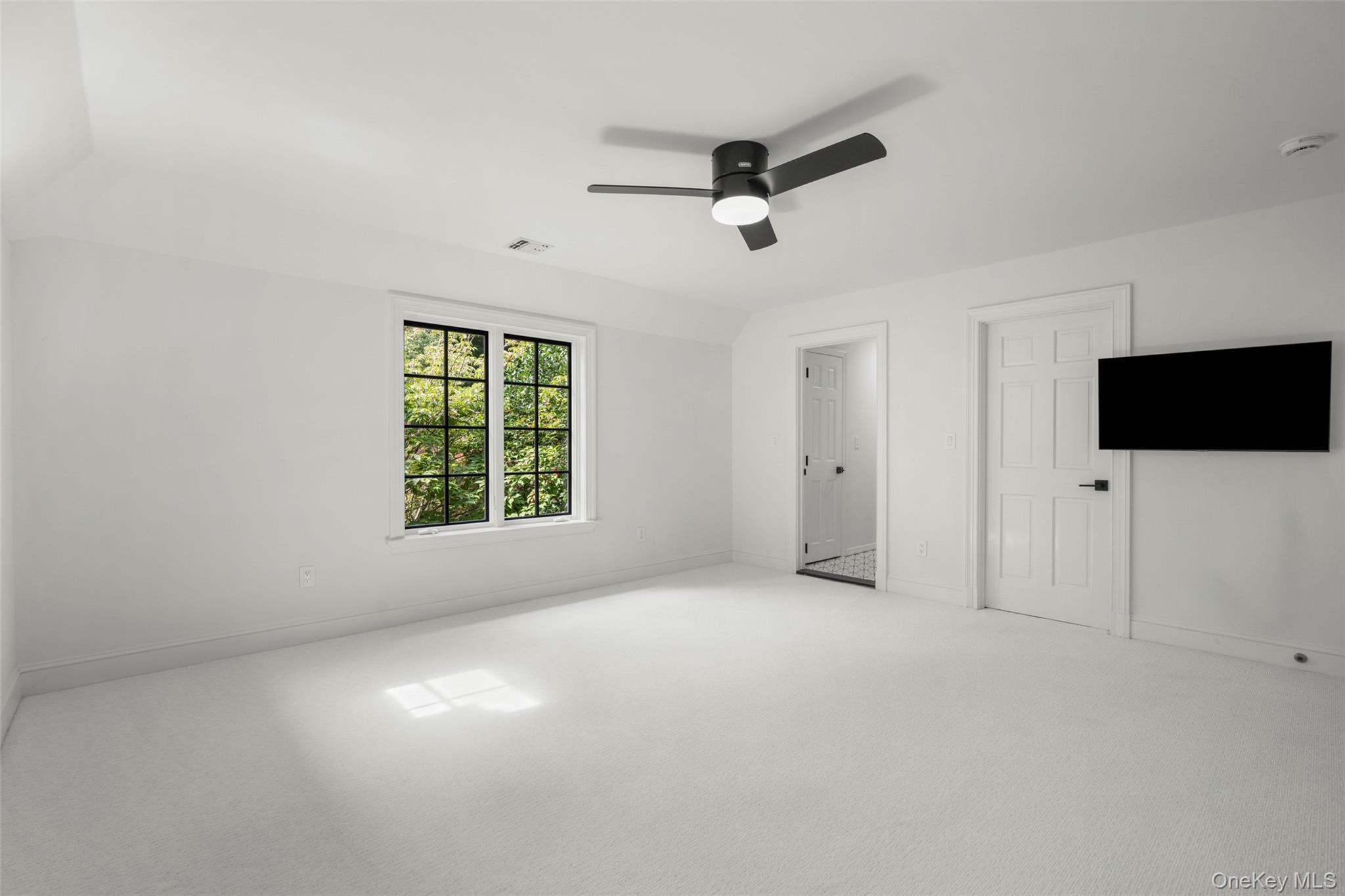 99 Tomahawk Street Property Photo 33