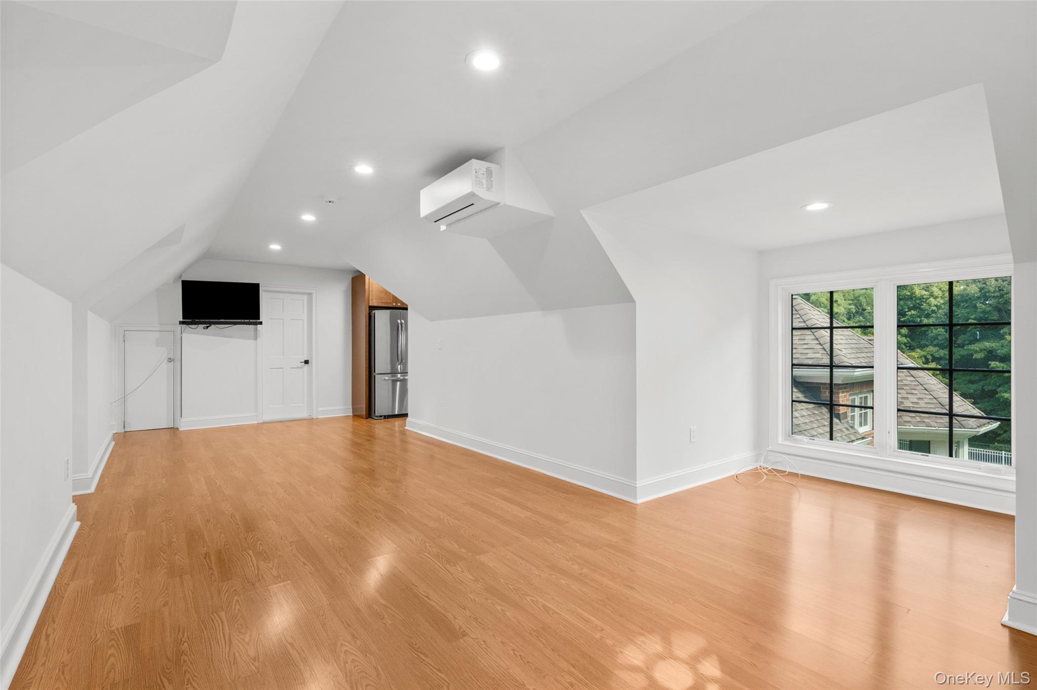 99 Tomahawk Street Property Photo 36