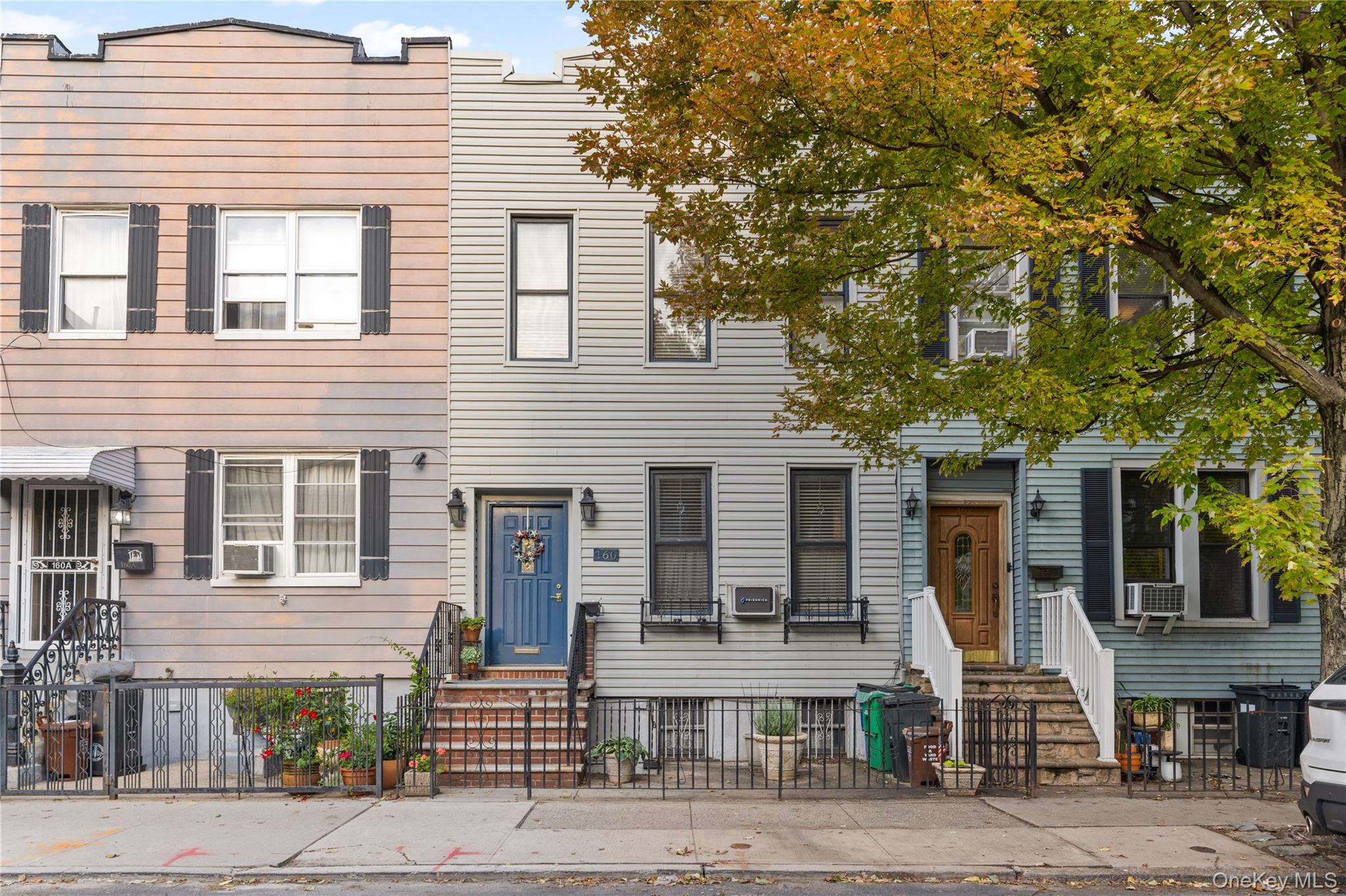 160 Diamond Street Property Photo 1
