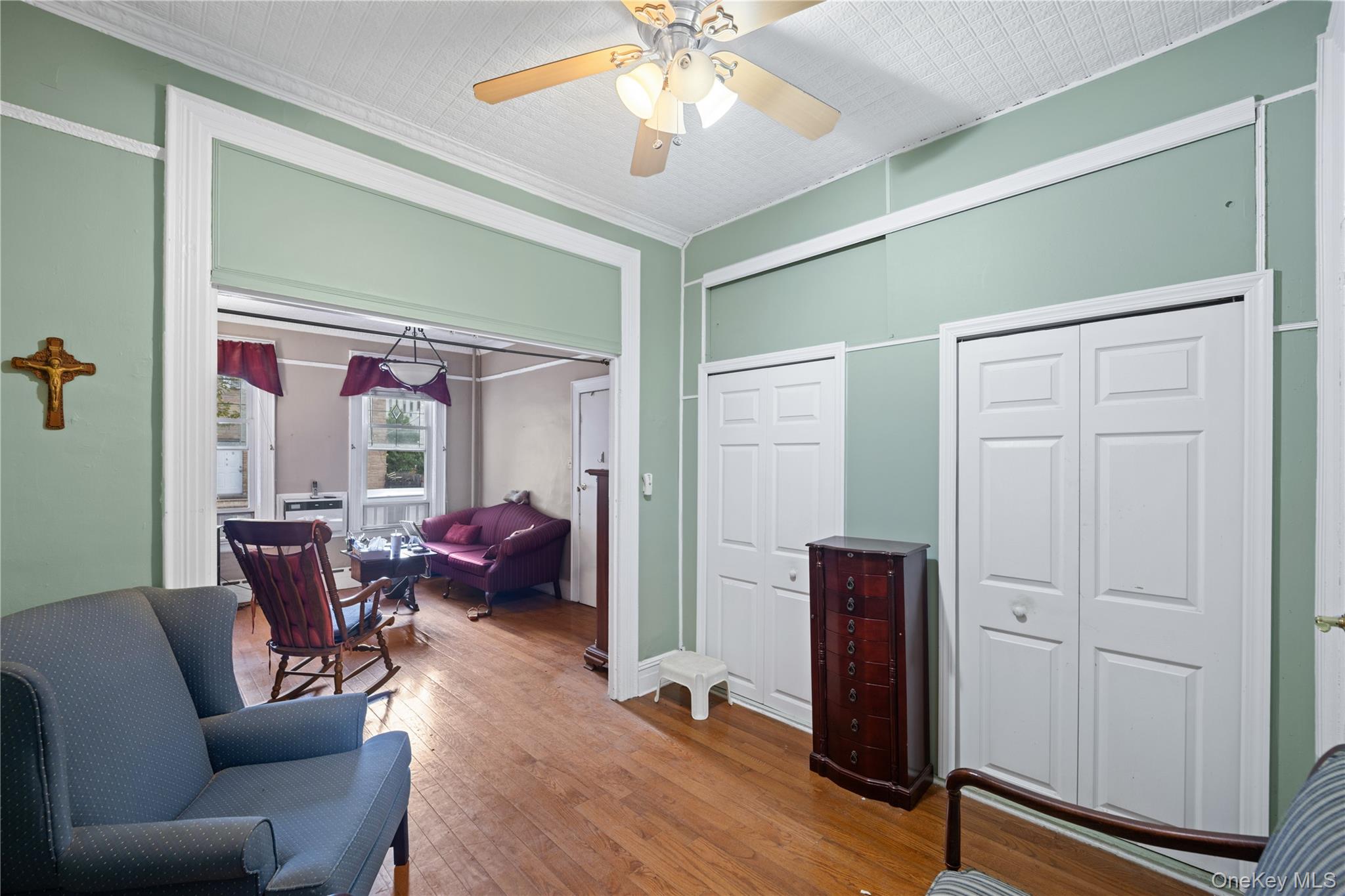 160 Diamond Street Property Photo 8
