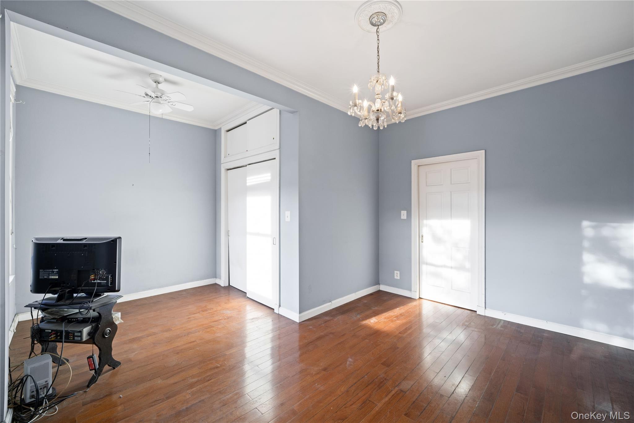 160 Diamond Street Property Photo 10