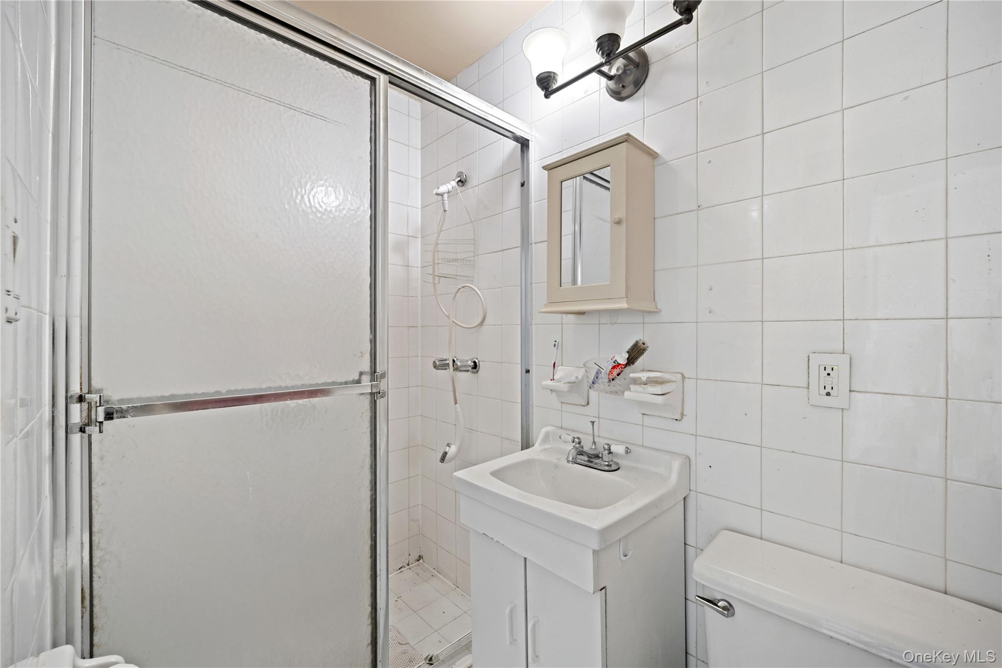160 Diamond Street Property Photo 13