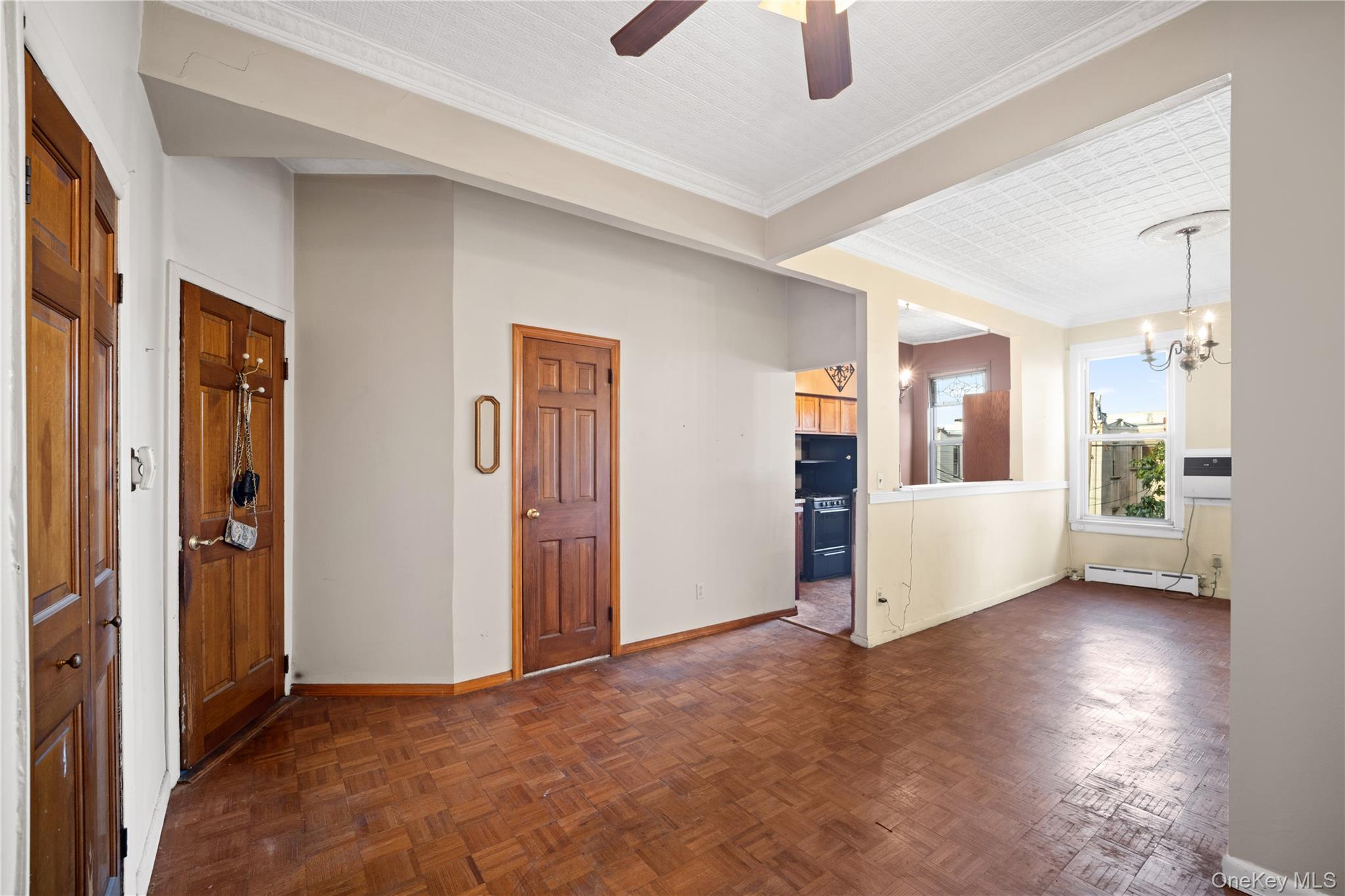 160 Diamond Street Property Photo 15