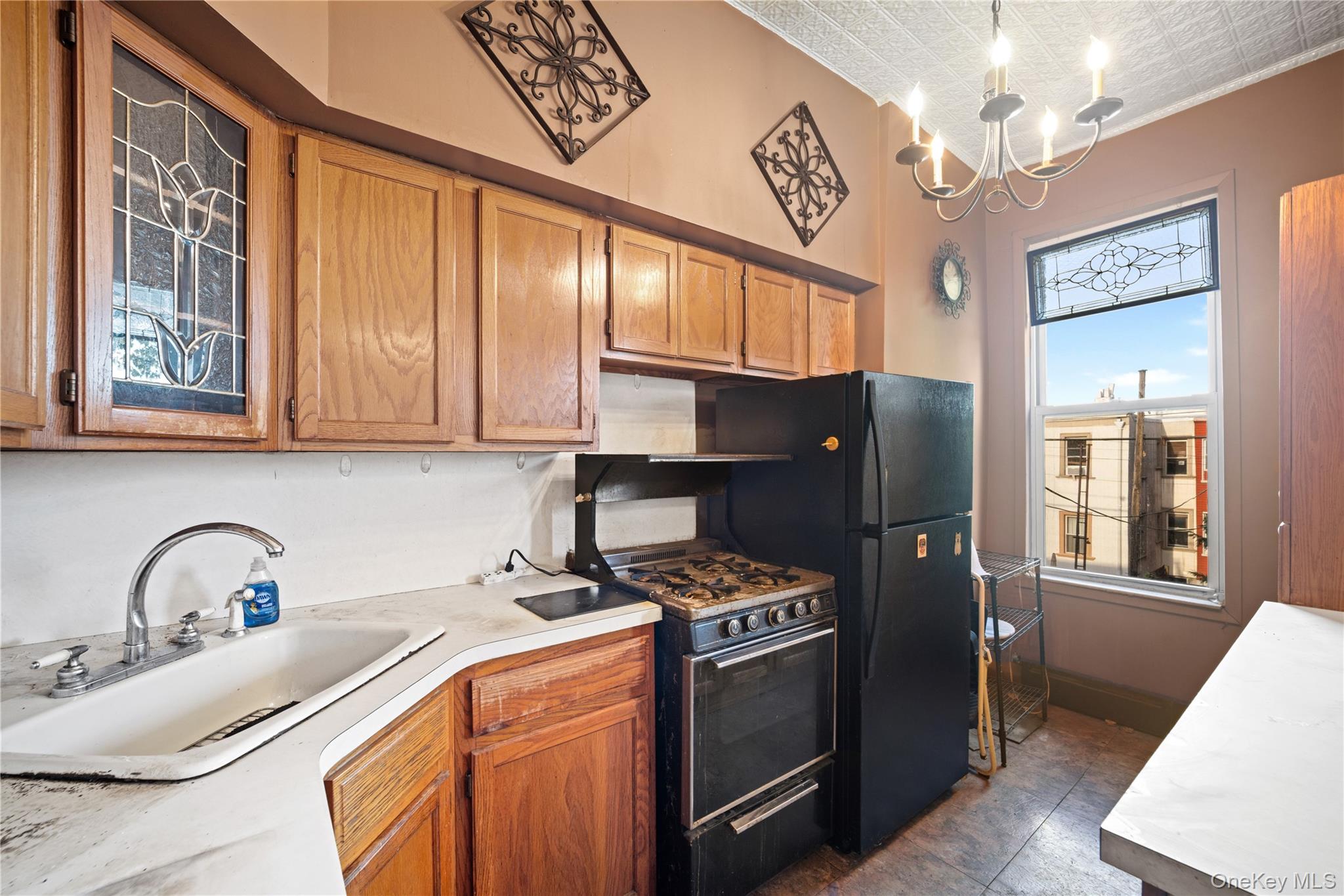 160 Diamond Street Property Photo 17