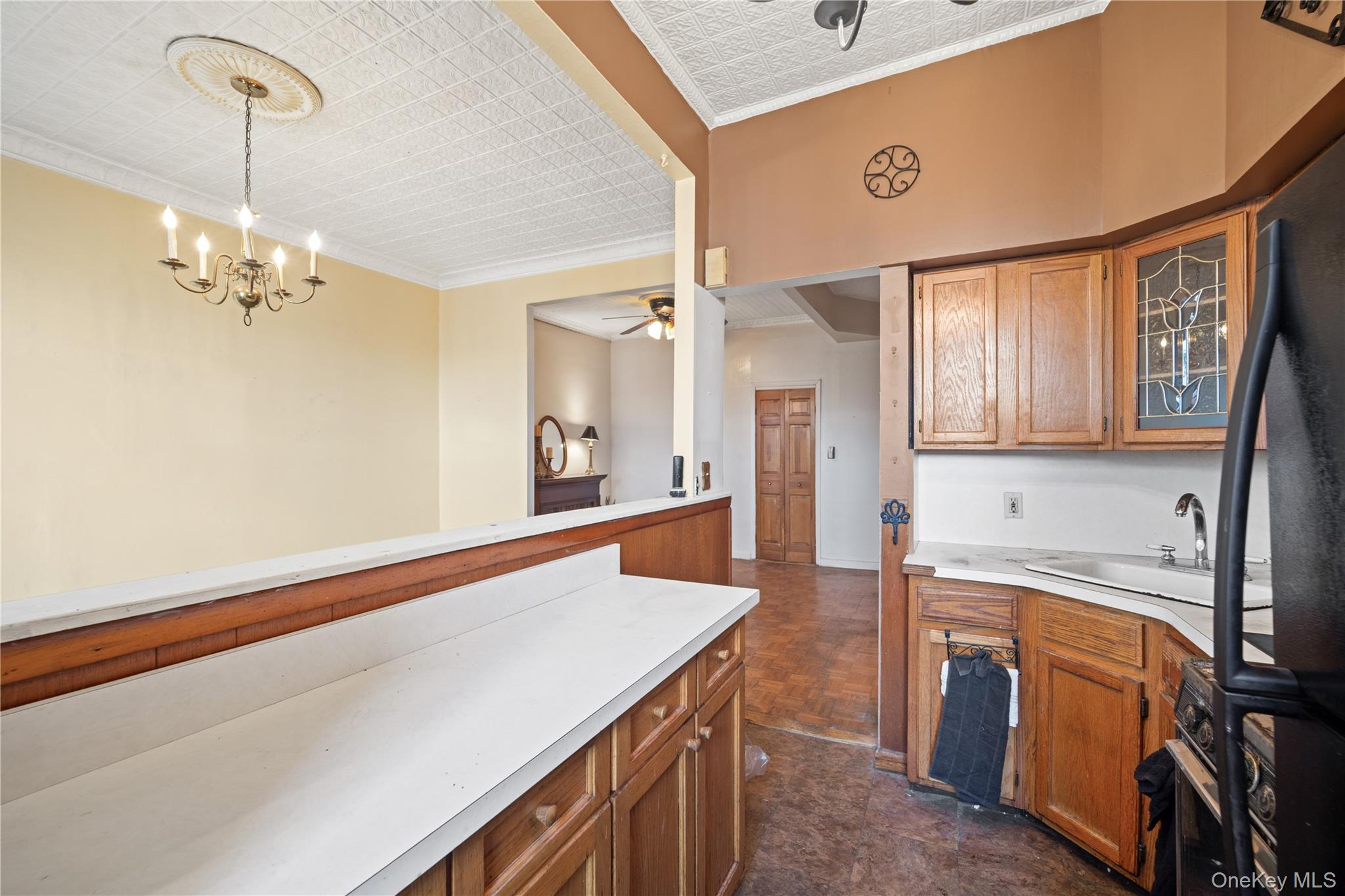 160 Diamond Street Property Photo 18
