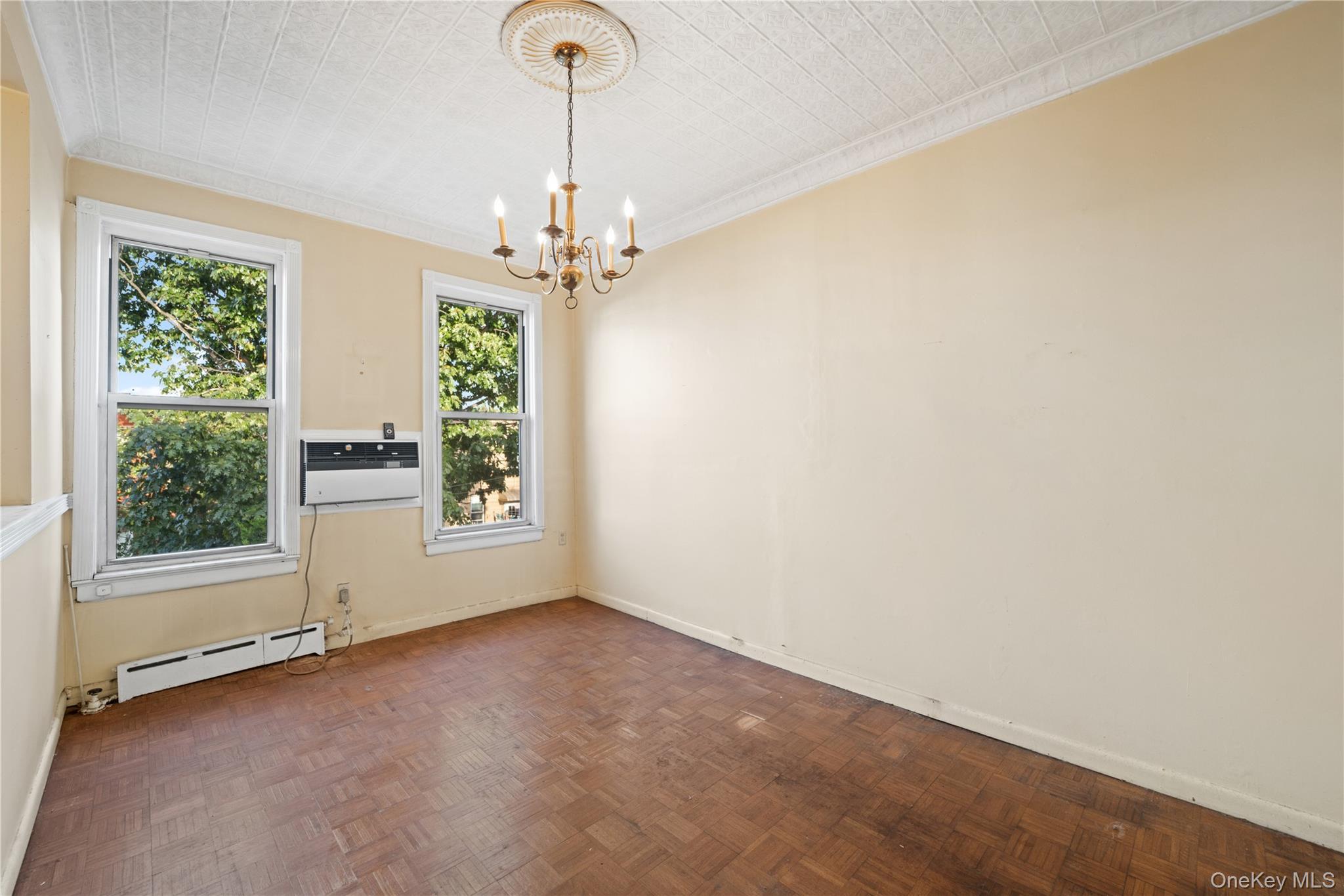 160 Diamond Street Property Photo 20