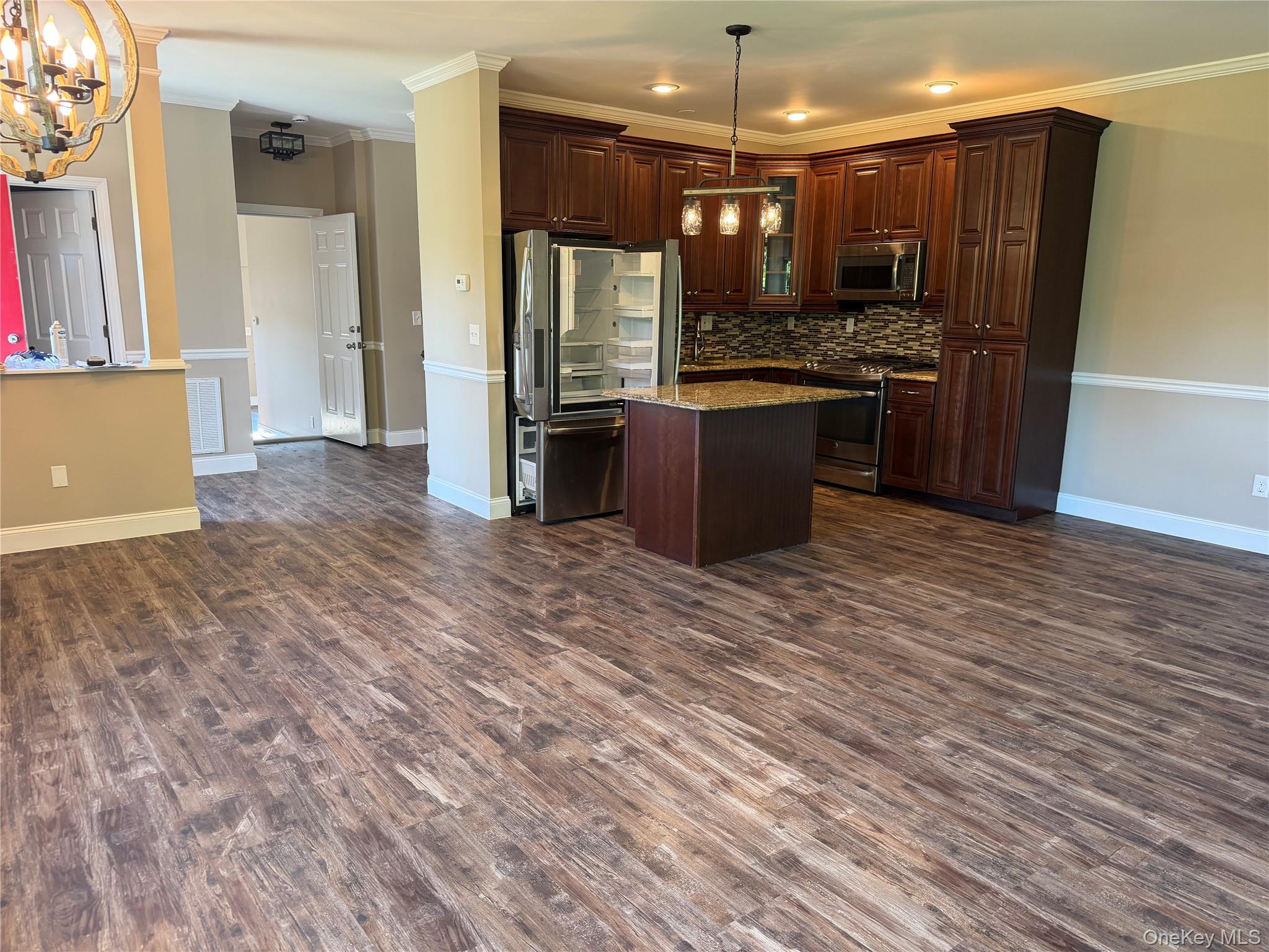 202 Iron Forge Lane Property Photo 4