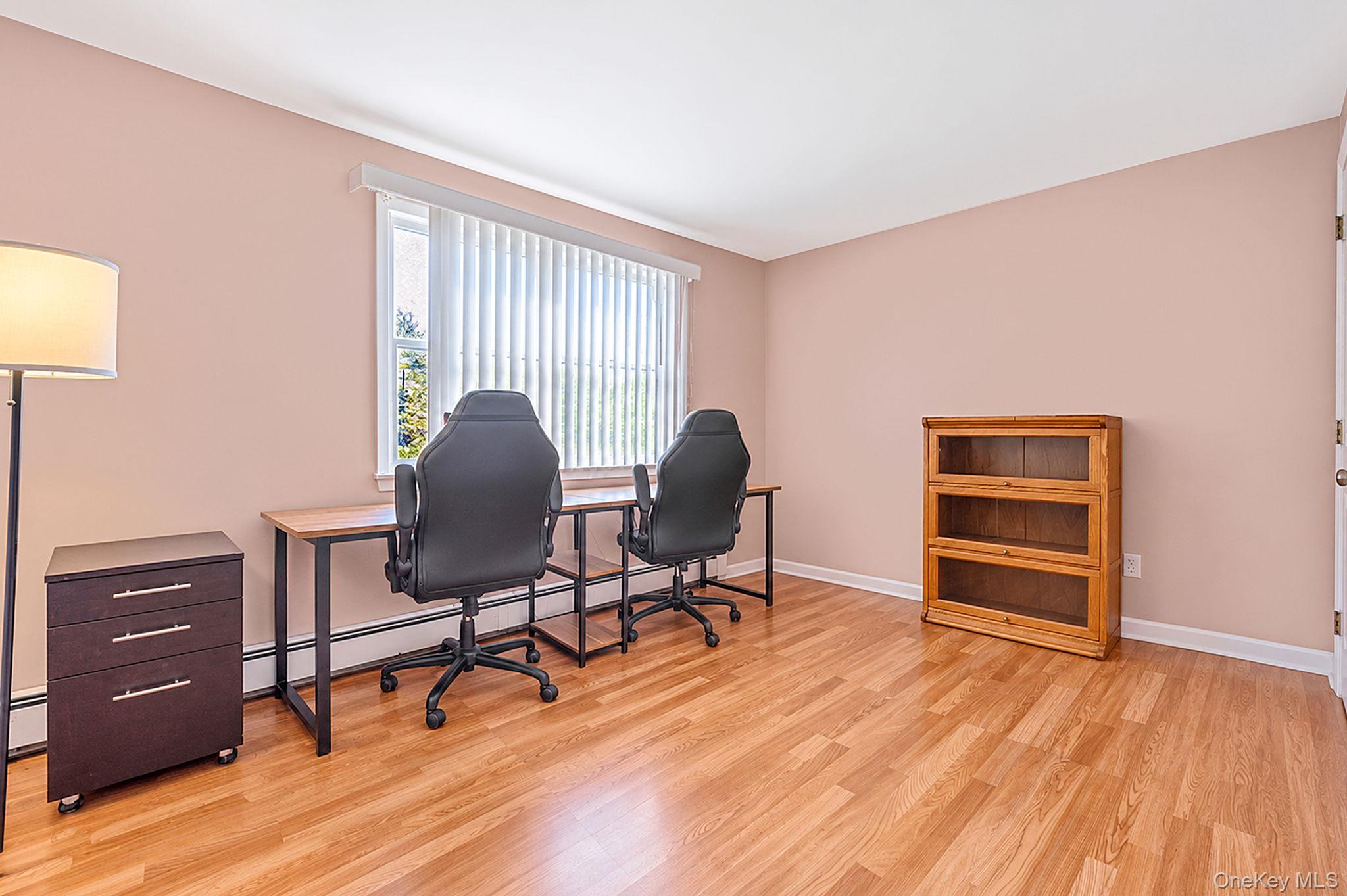 1400 Wave Avenue Property Photo 17