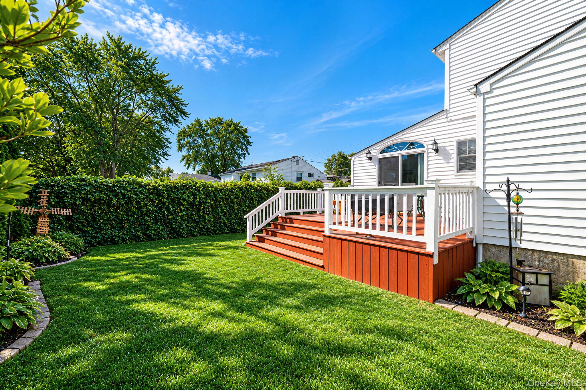 1400 Wave Avenue Property Photo 25