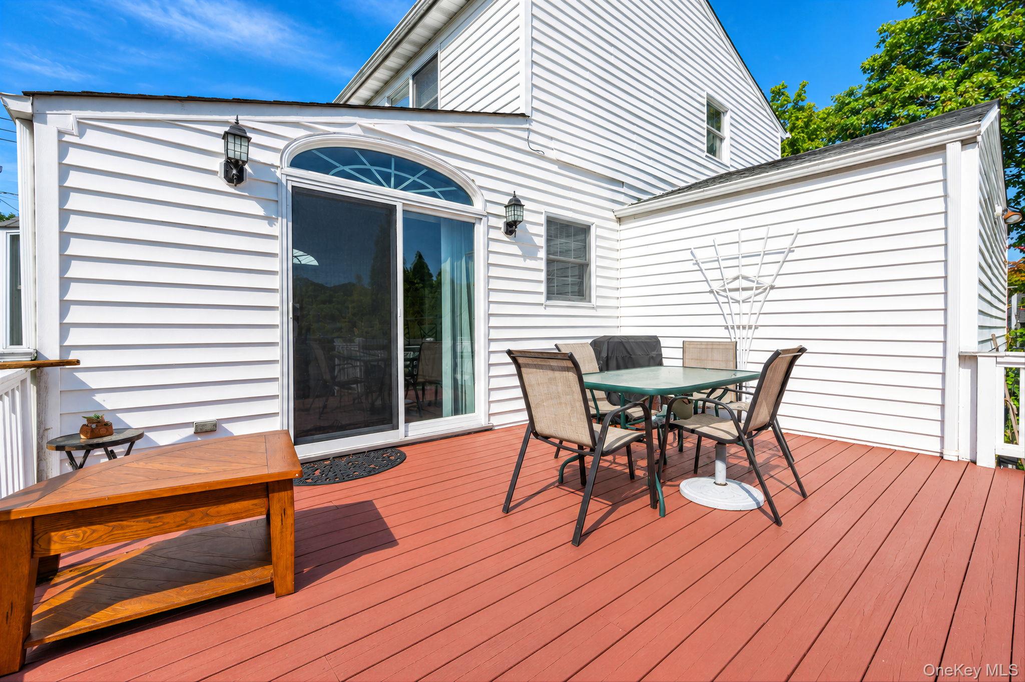 1400 Wave Avenue Property Photo 27