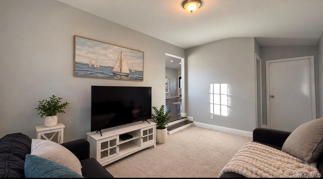 22 5th Avenue Property Photo 12