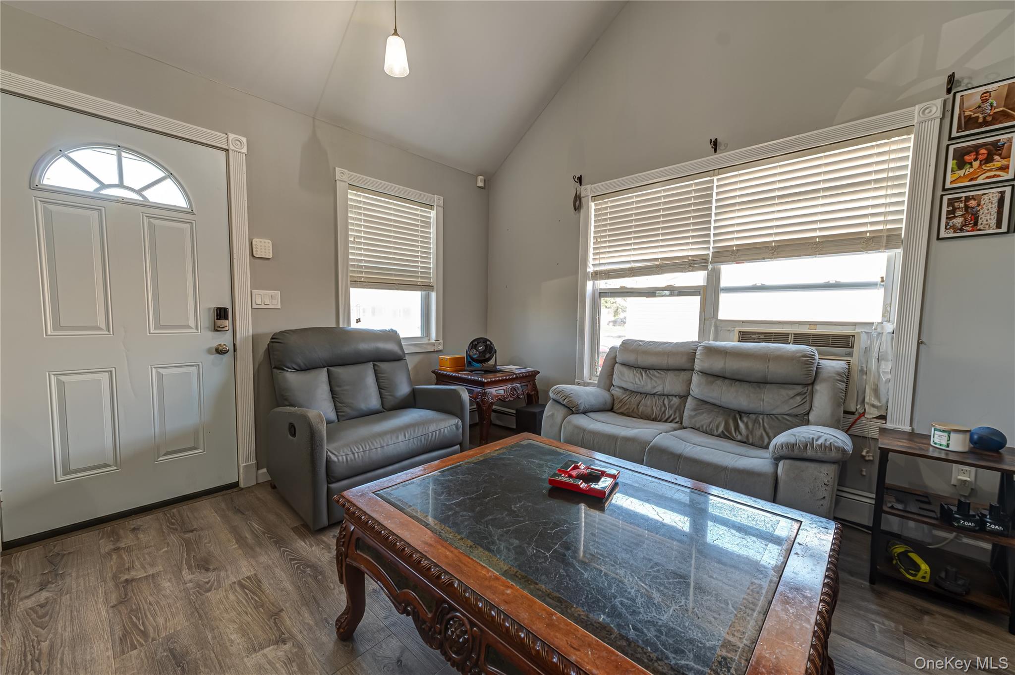 14 Donna Lane Property Photo 6