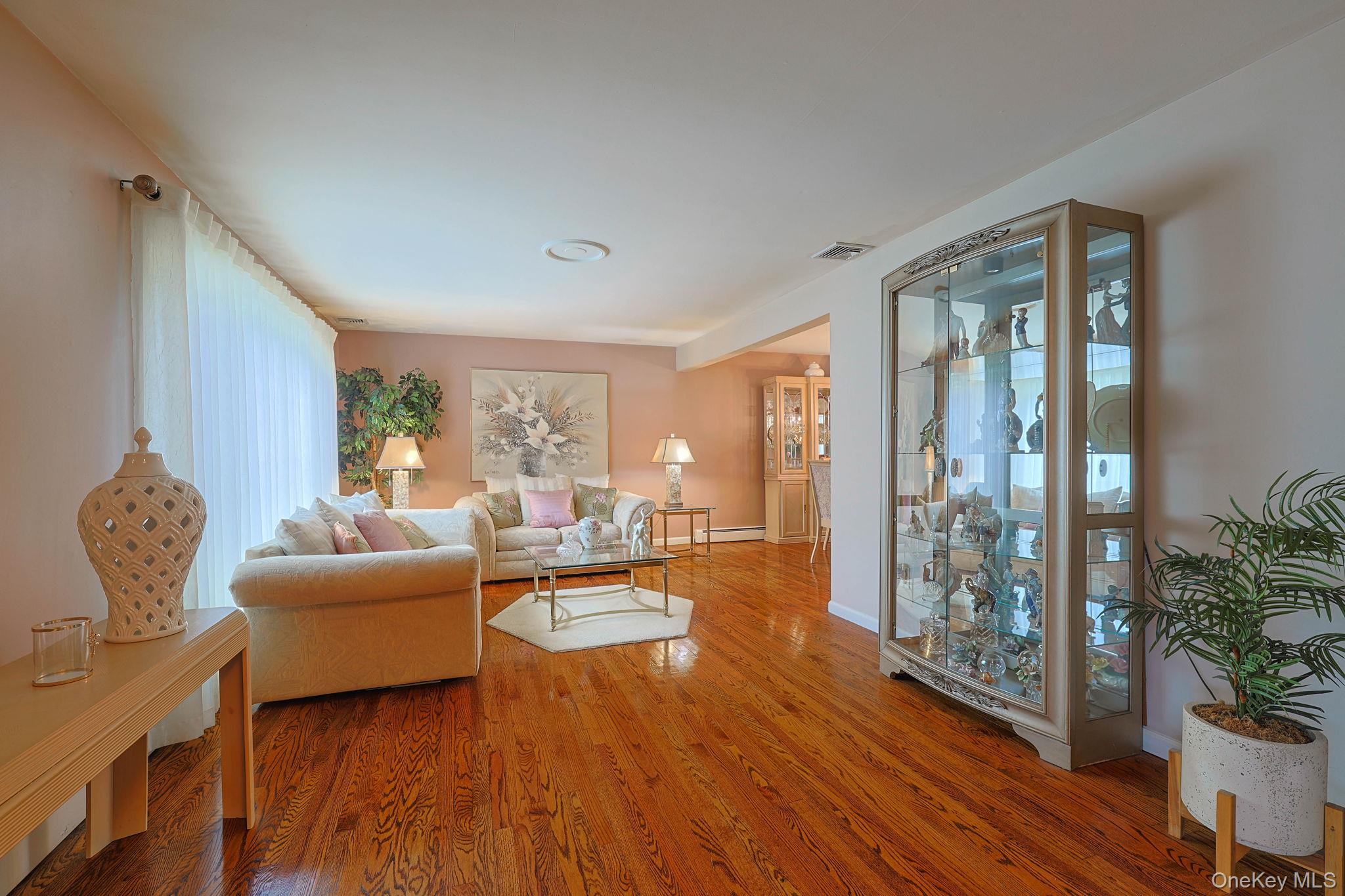 7 San Giacomo Drive Property Photo 6