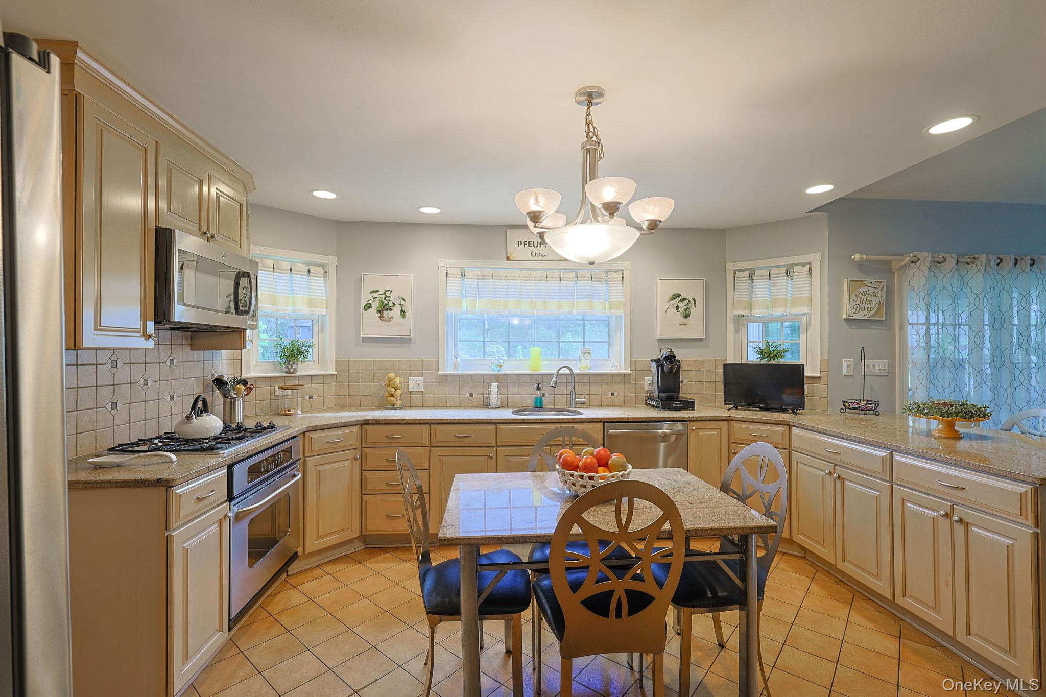 7 San Giacomo Drive Property Photo 13