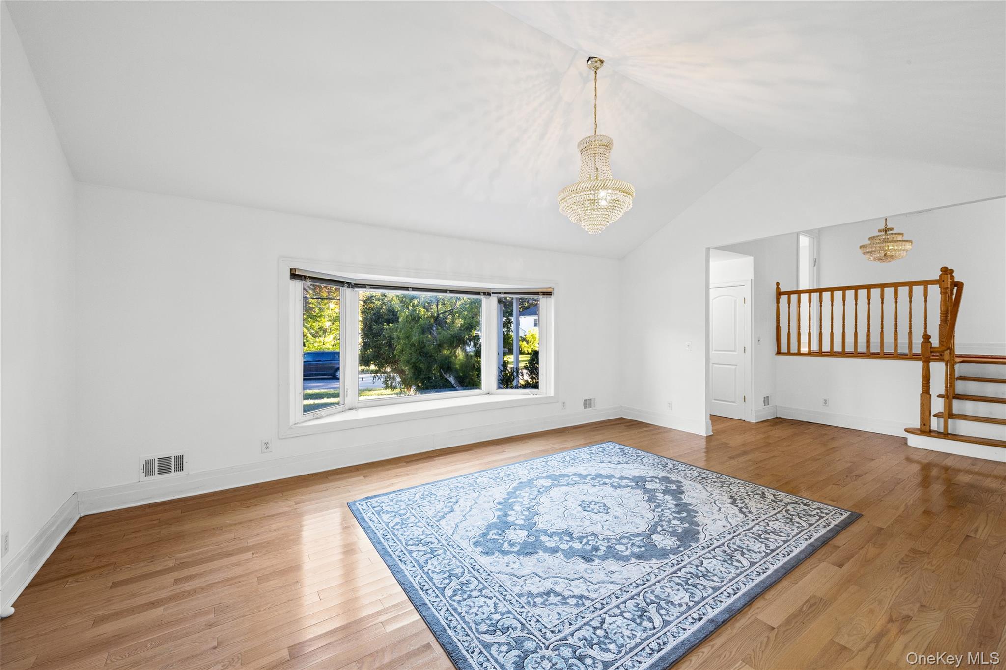 21 Oxford Boulevard Property Photo 7