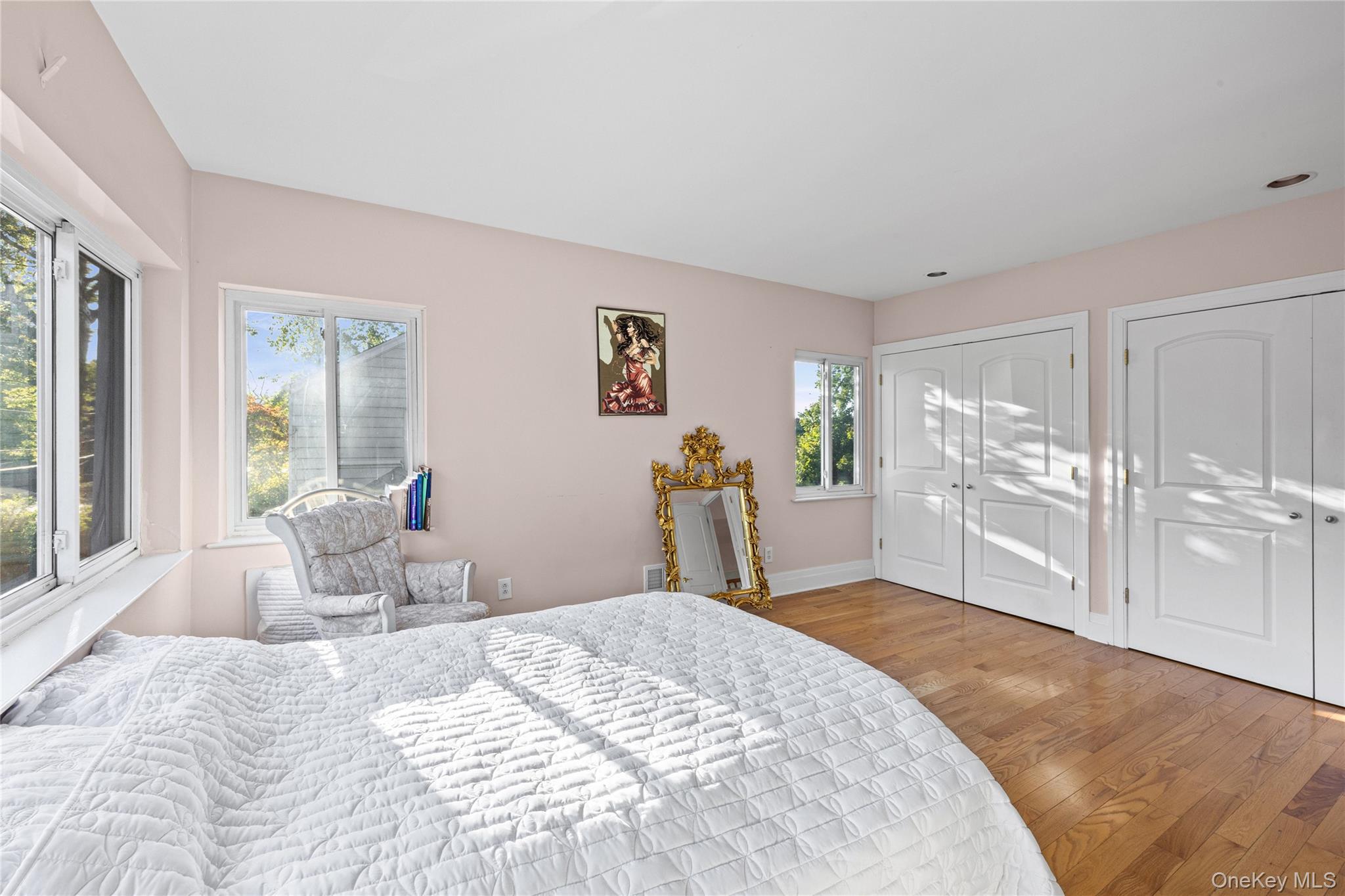 21 Oxford Boulevard Property Photo 15