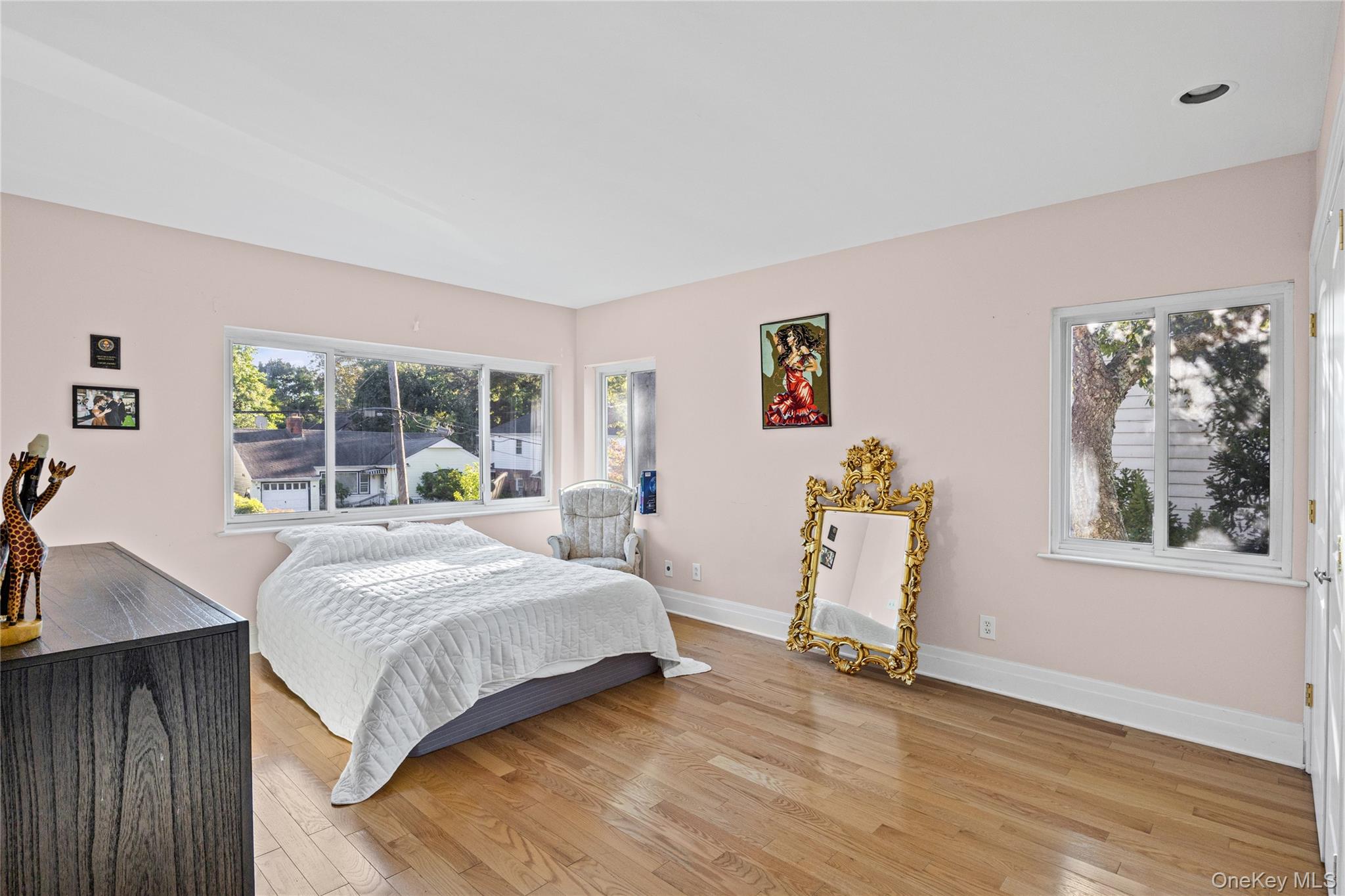 21 Oxford Boulevard Property Photo 16
