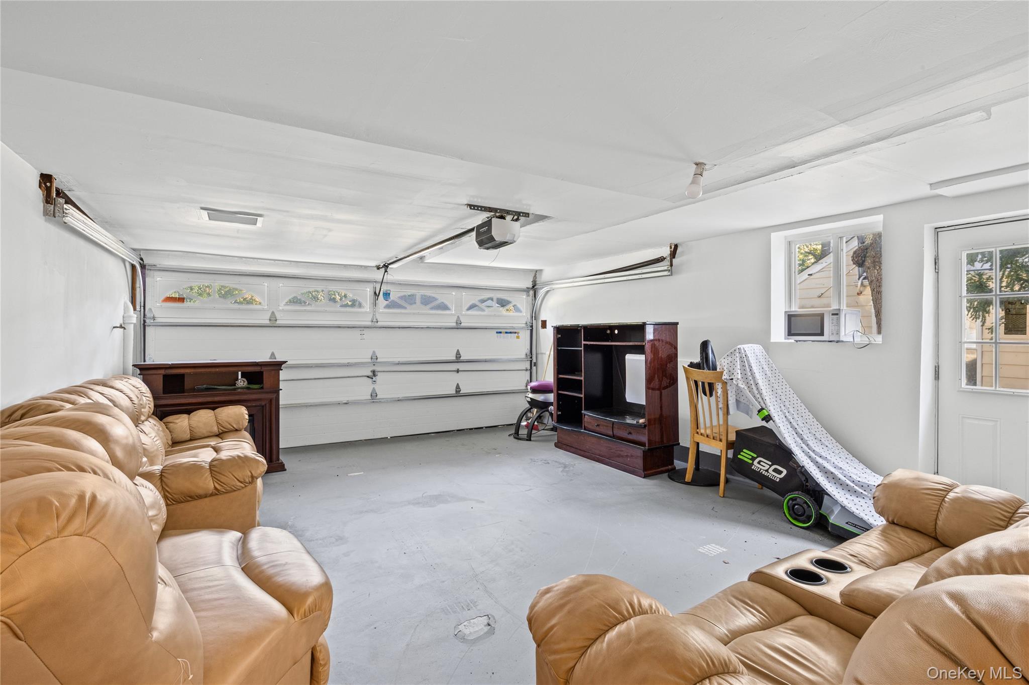 21 Oxford Boulevard Property Photo 24