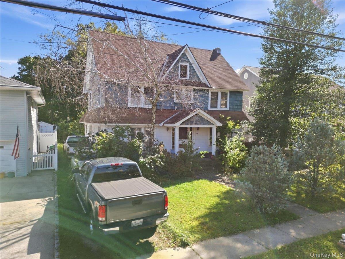 21 Sherman Avenue Property Photo 3