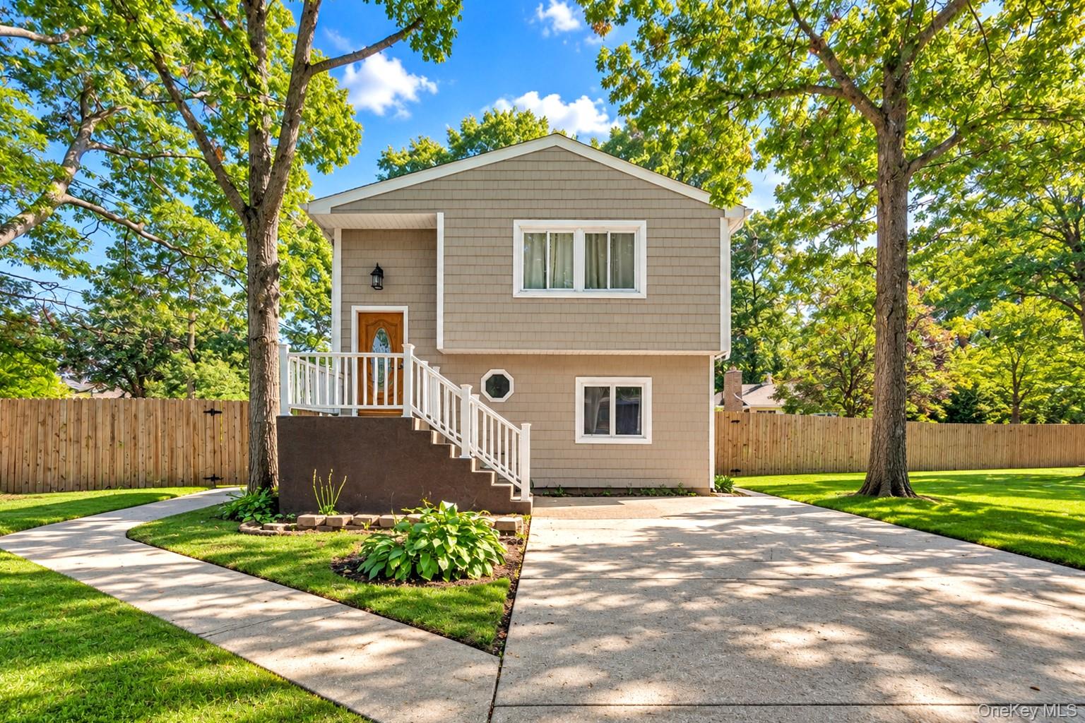 45 Robinwood Street Property Photo 1