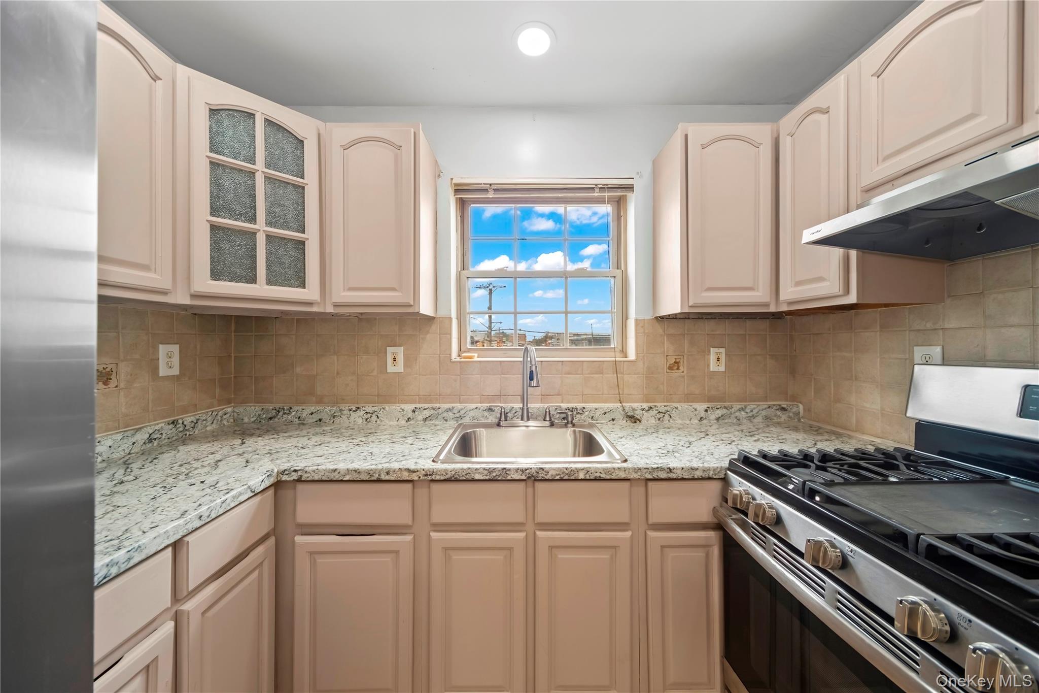 12689 Flatlands Avenue Property Photo 6