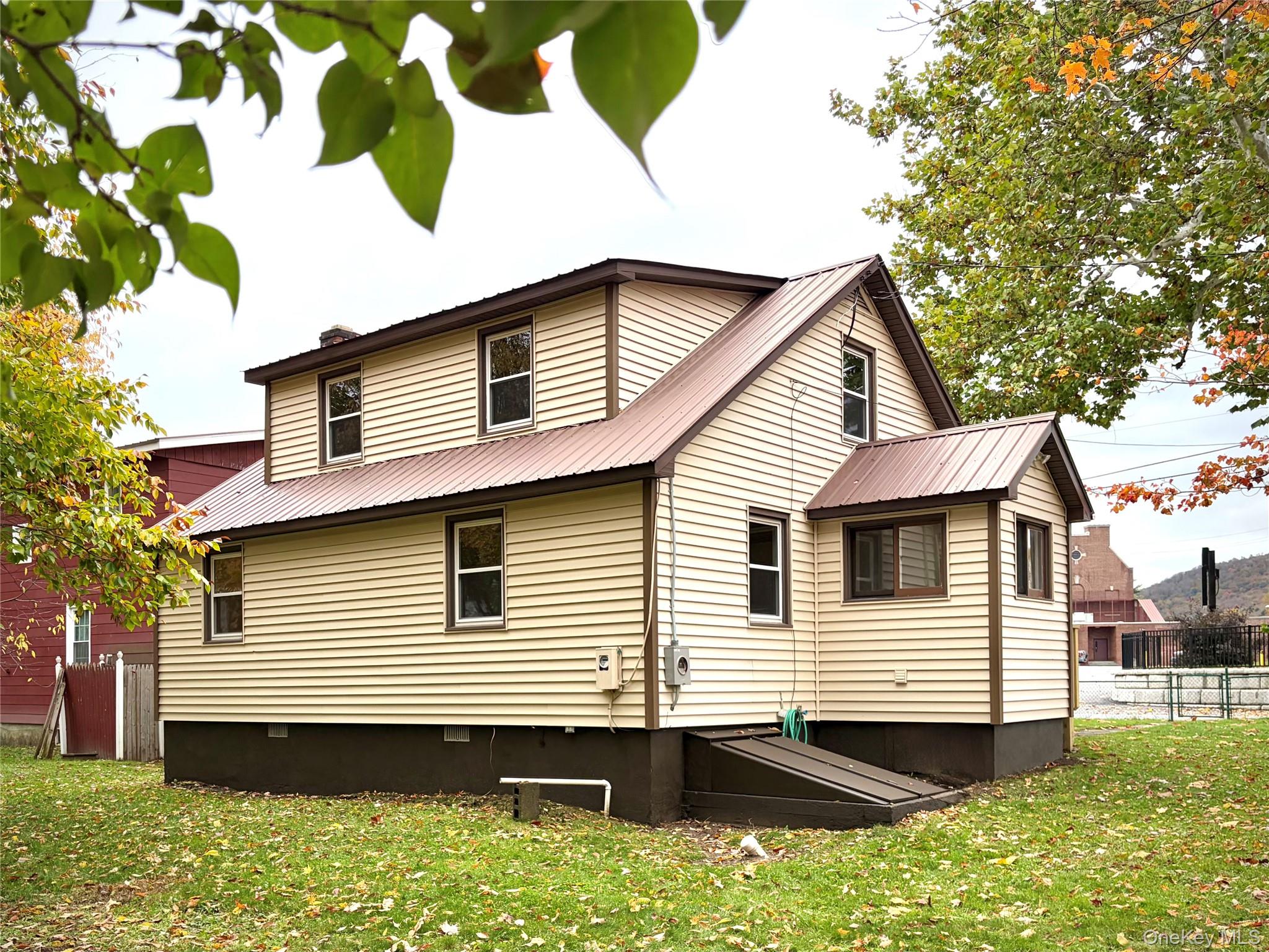 34 School Street Property Photo 36