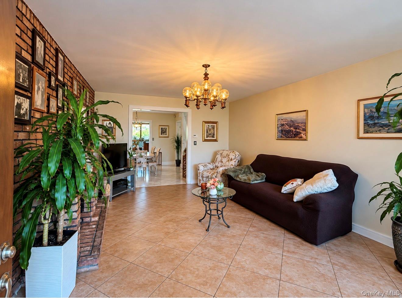 7808 64th Place Property Photo 3