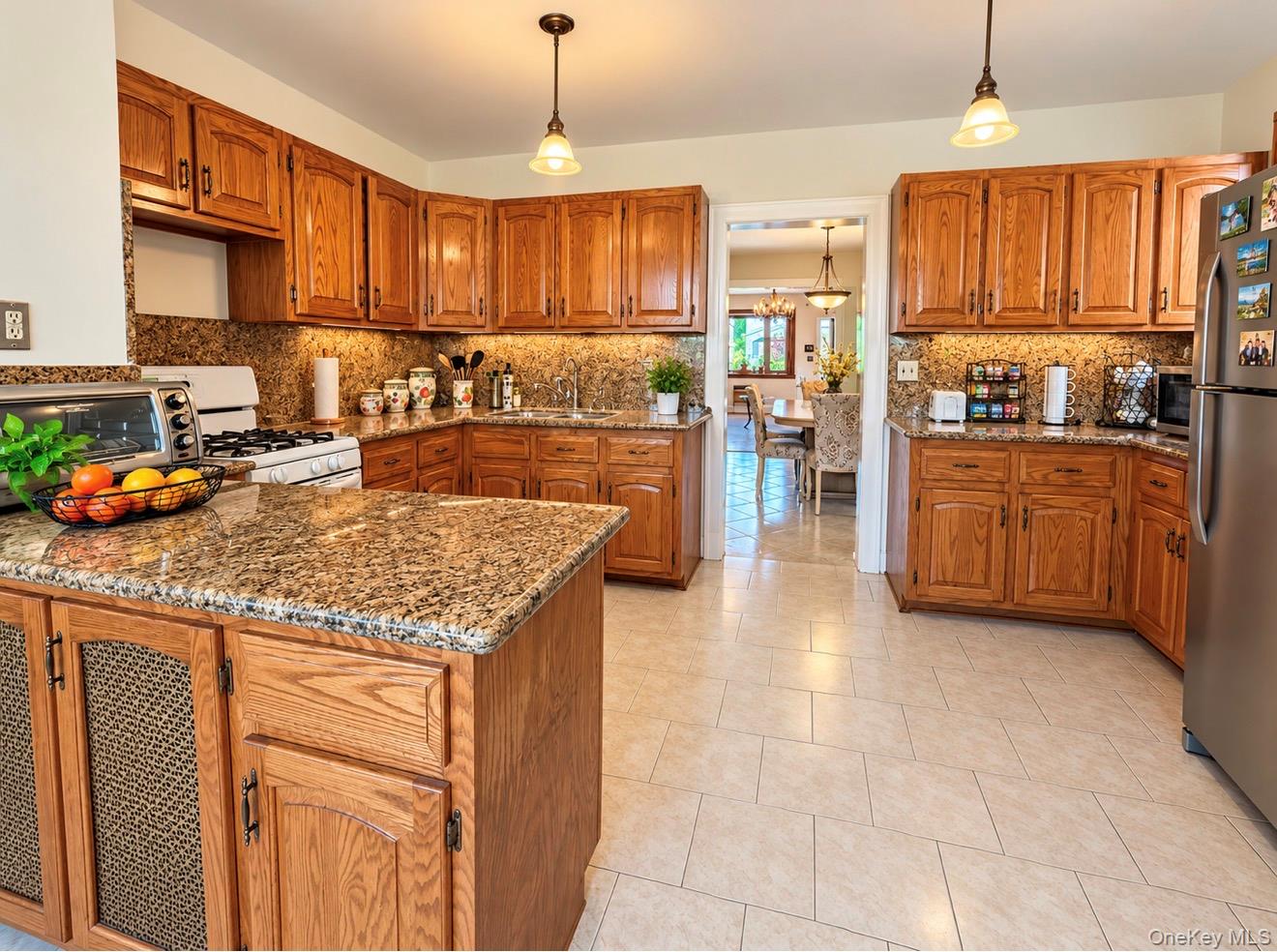 7808 64th Place Property Photo 8