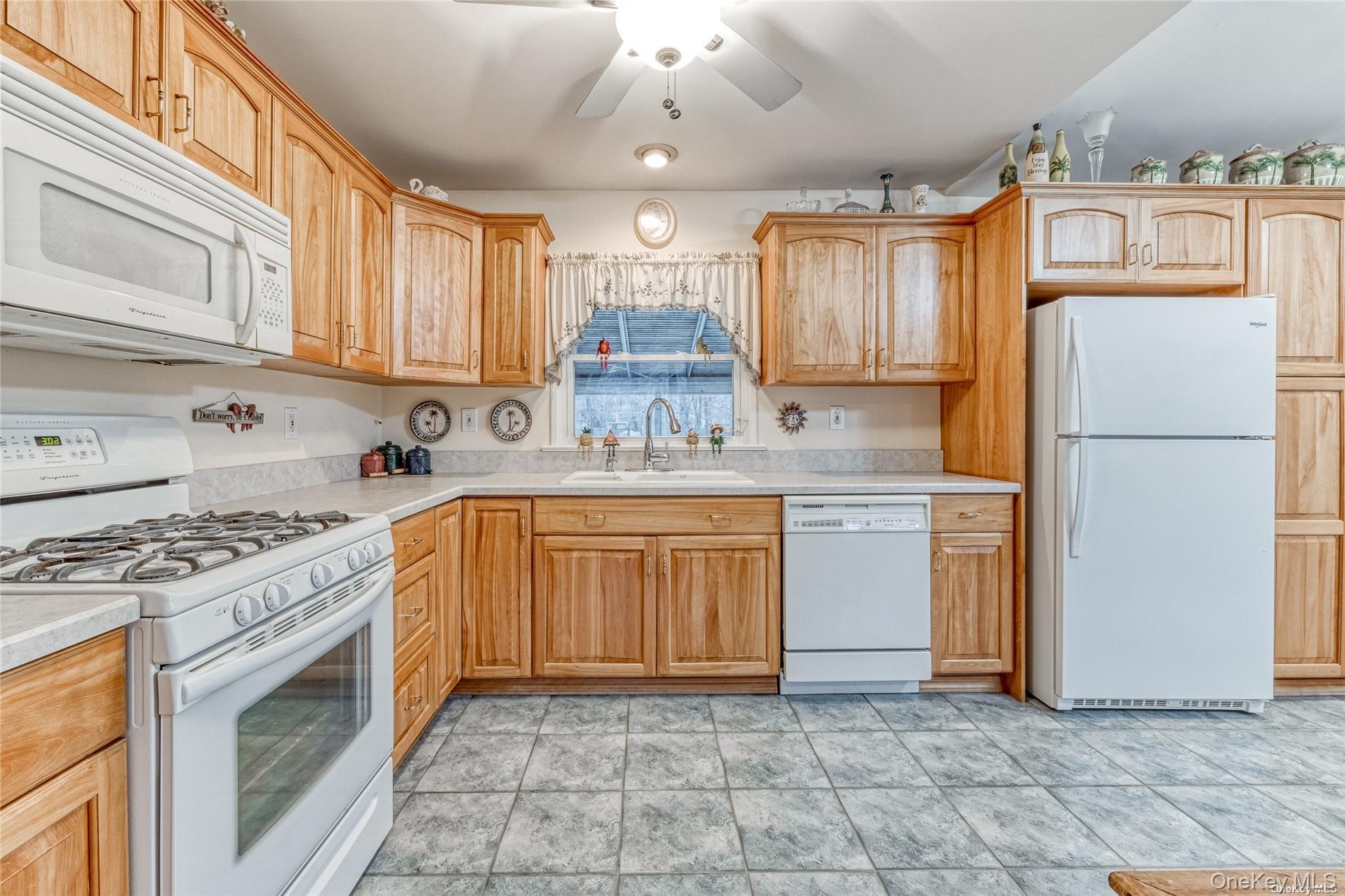 218 N Titmus Drive Property Photo 14