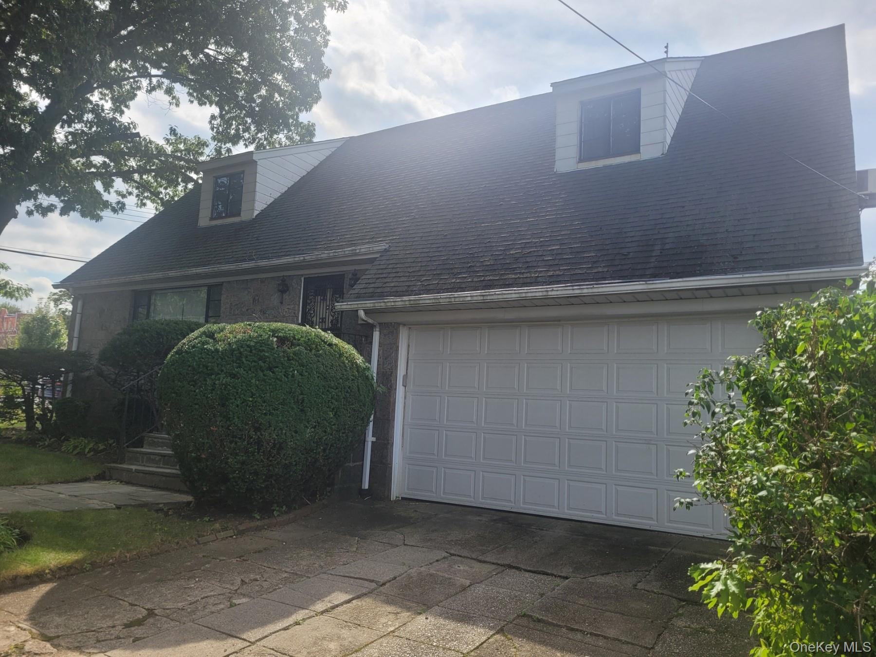 8144 168th Street Property Photo 1
