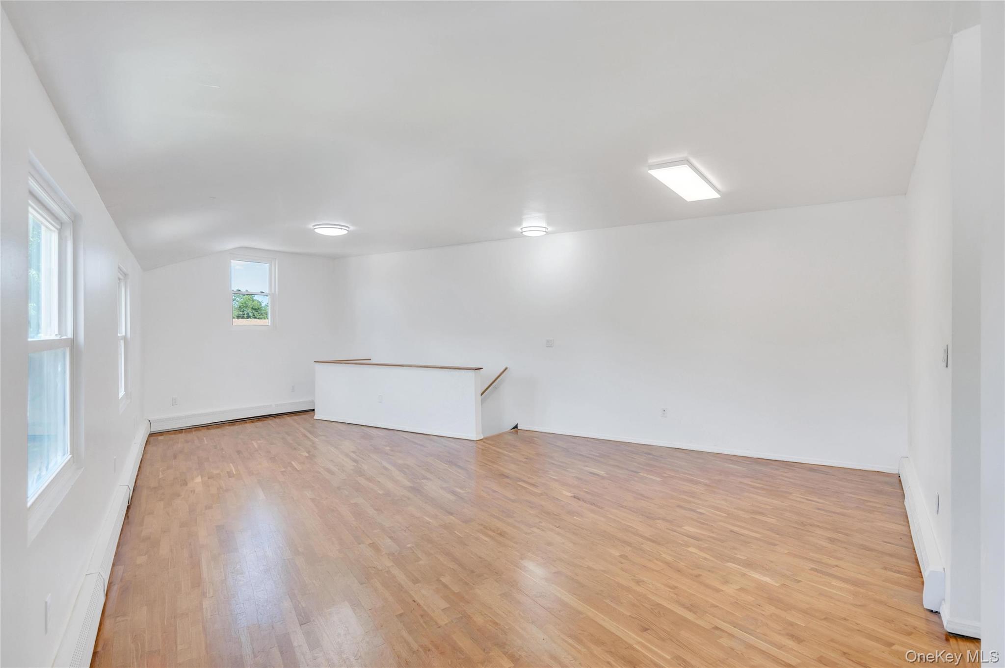 14014 Charles Lane Property Photo 8