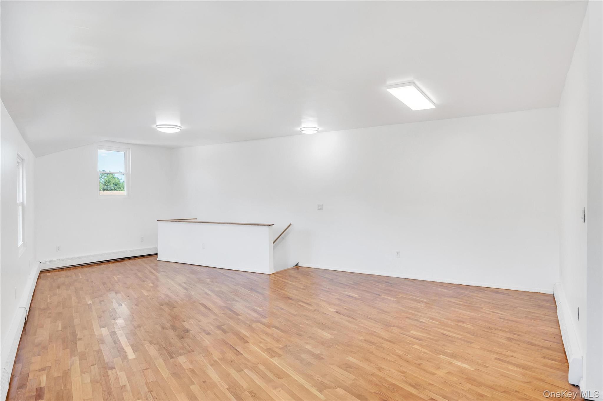 14014 Charles Lane Property Photo 9