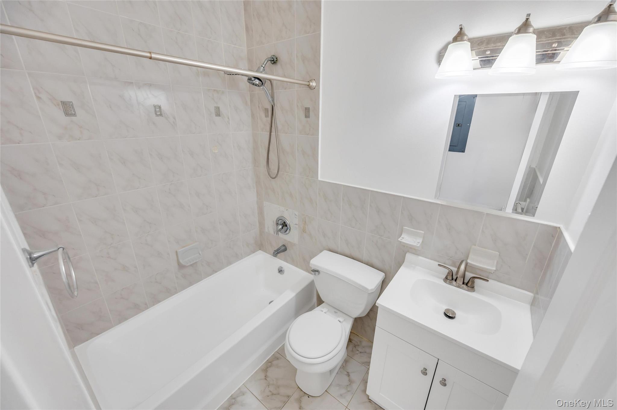 14014 Charles Lane Property Photo 12
