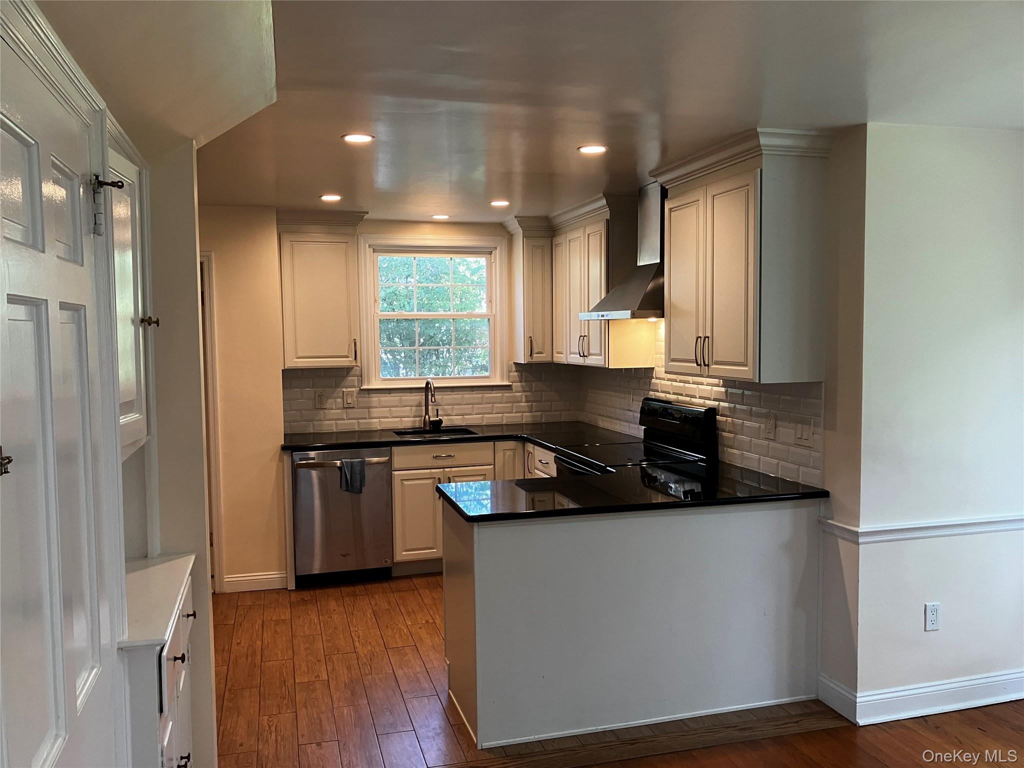 146 Webster Road Property Photo 2