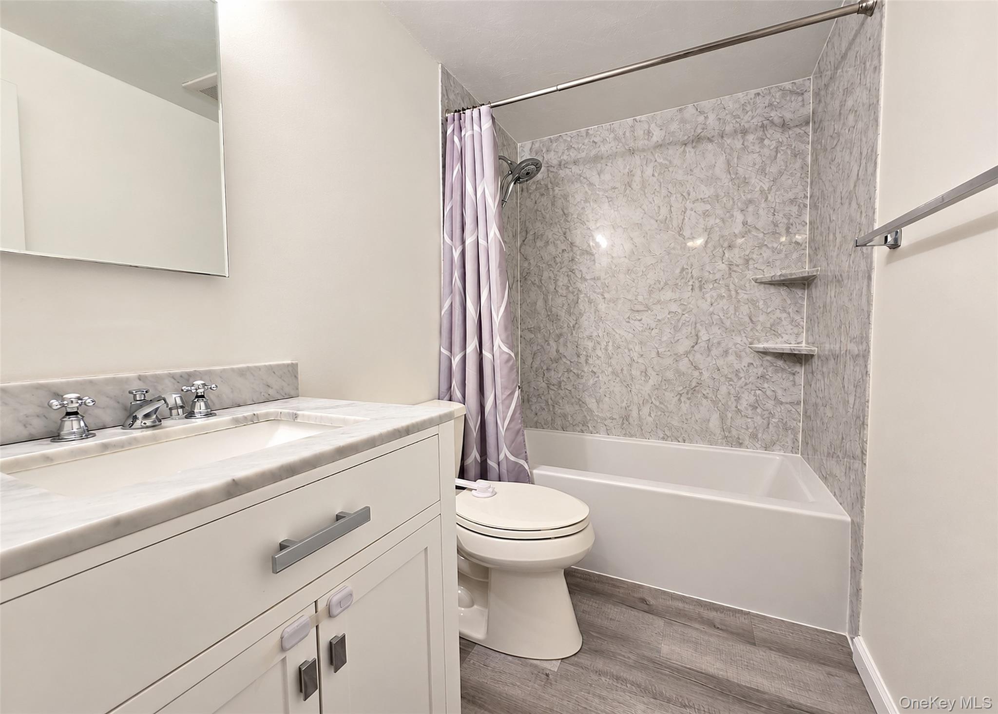 305 Brettonwoods Drive Property Photo 12