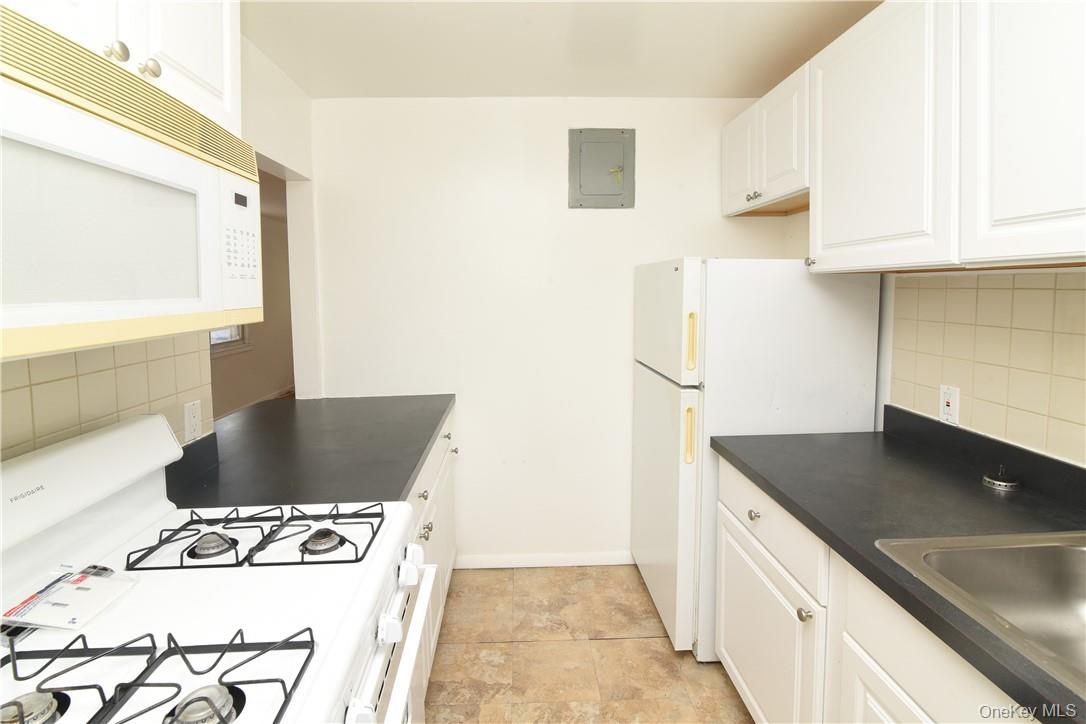 101 Carpenter Avenue A1 Property Photo 11
