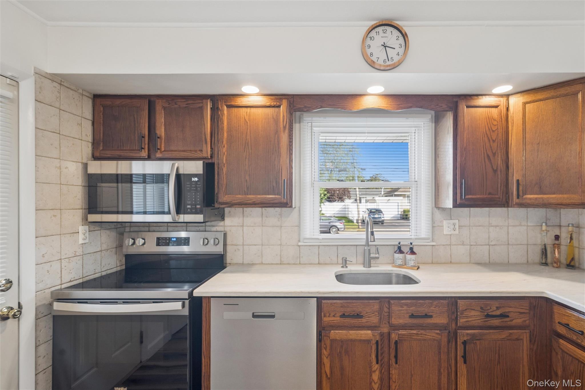 532 Alwick Avenue Property Photo 18