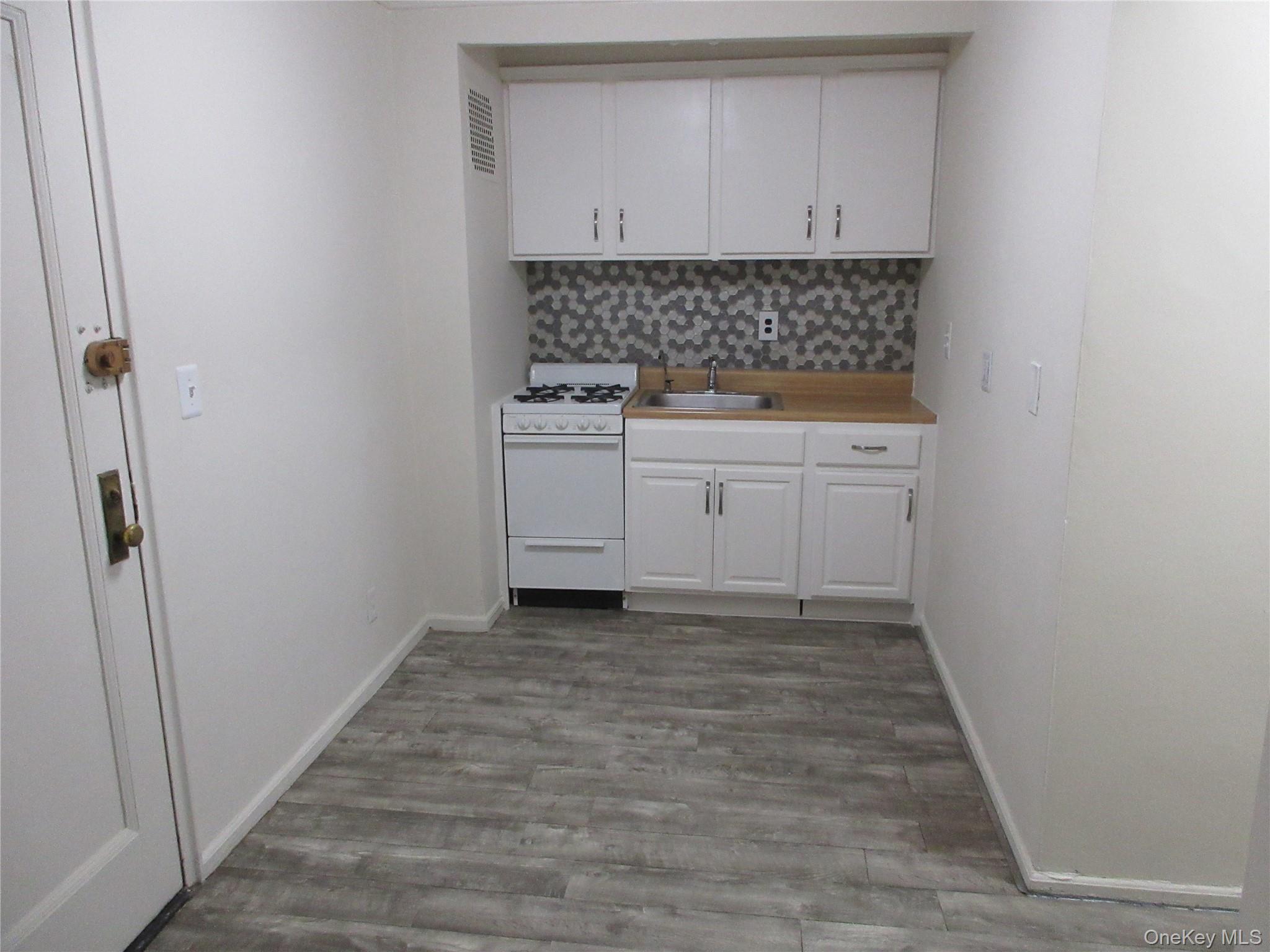 485 East Lincoln Avenue 212 Property Photo 6