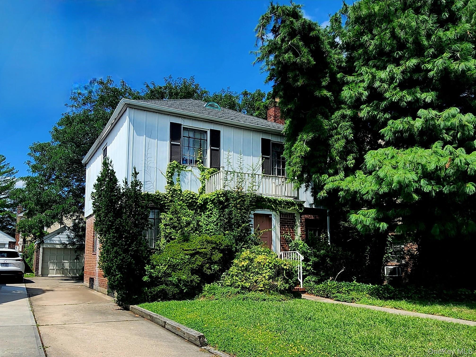 7516 175th Street Property Photo 1