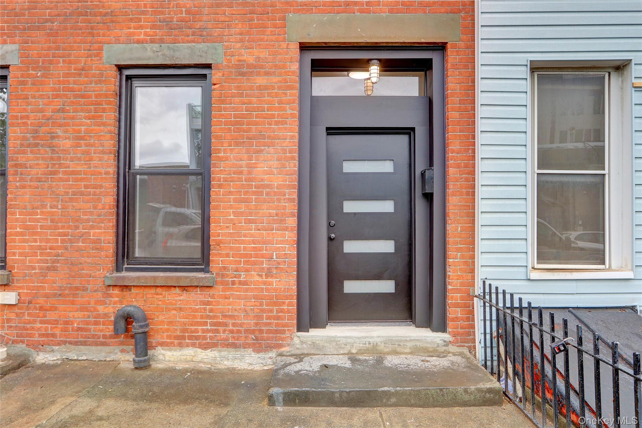 62 15th Street Property Photo 3