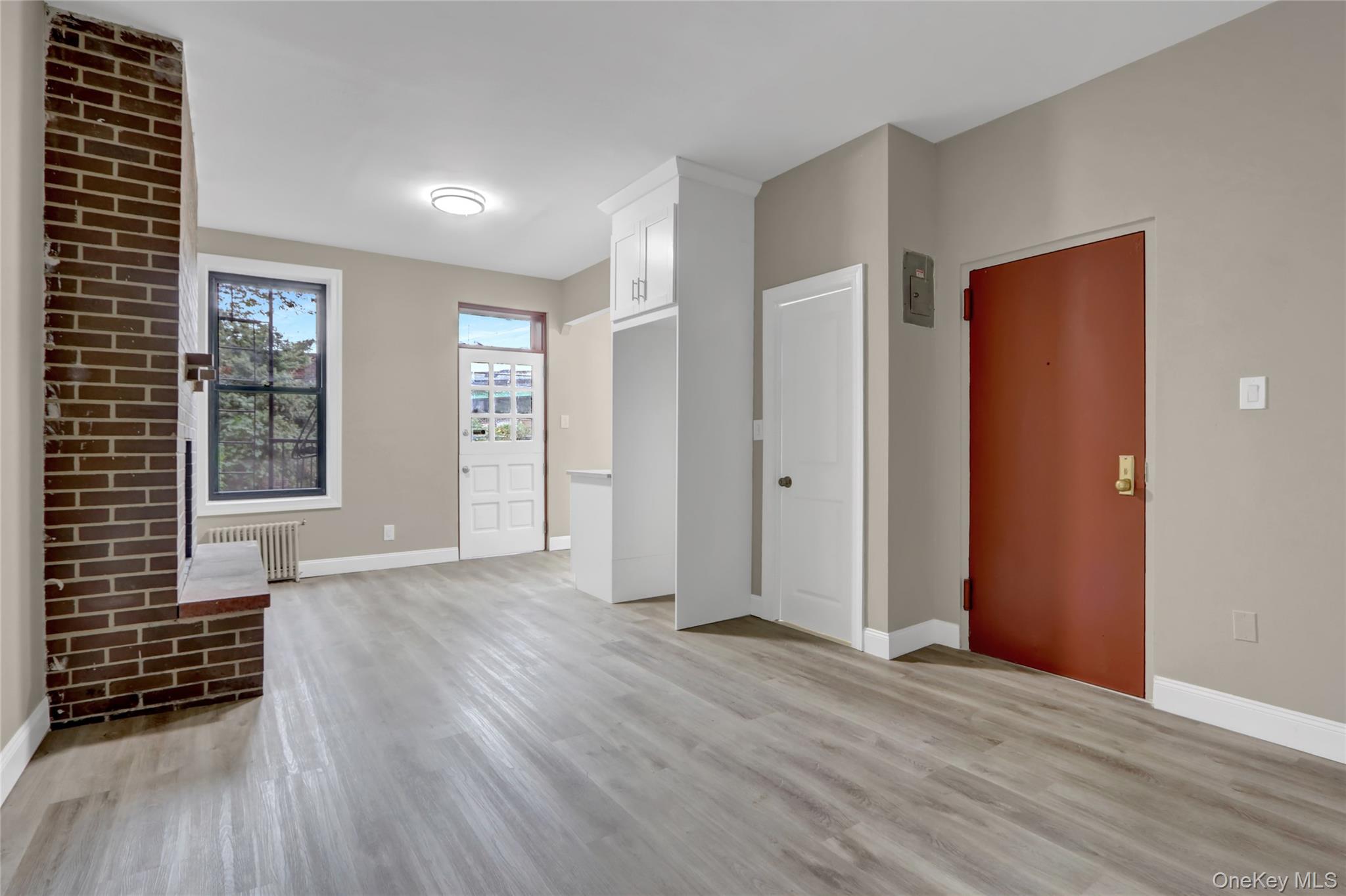 62 15th Street Property Photo 8