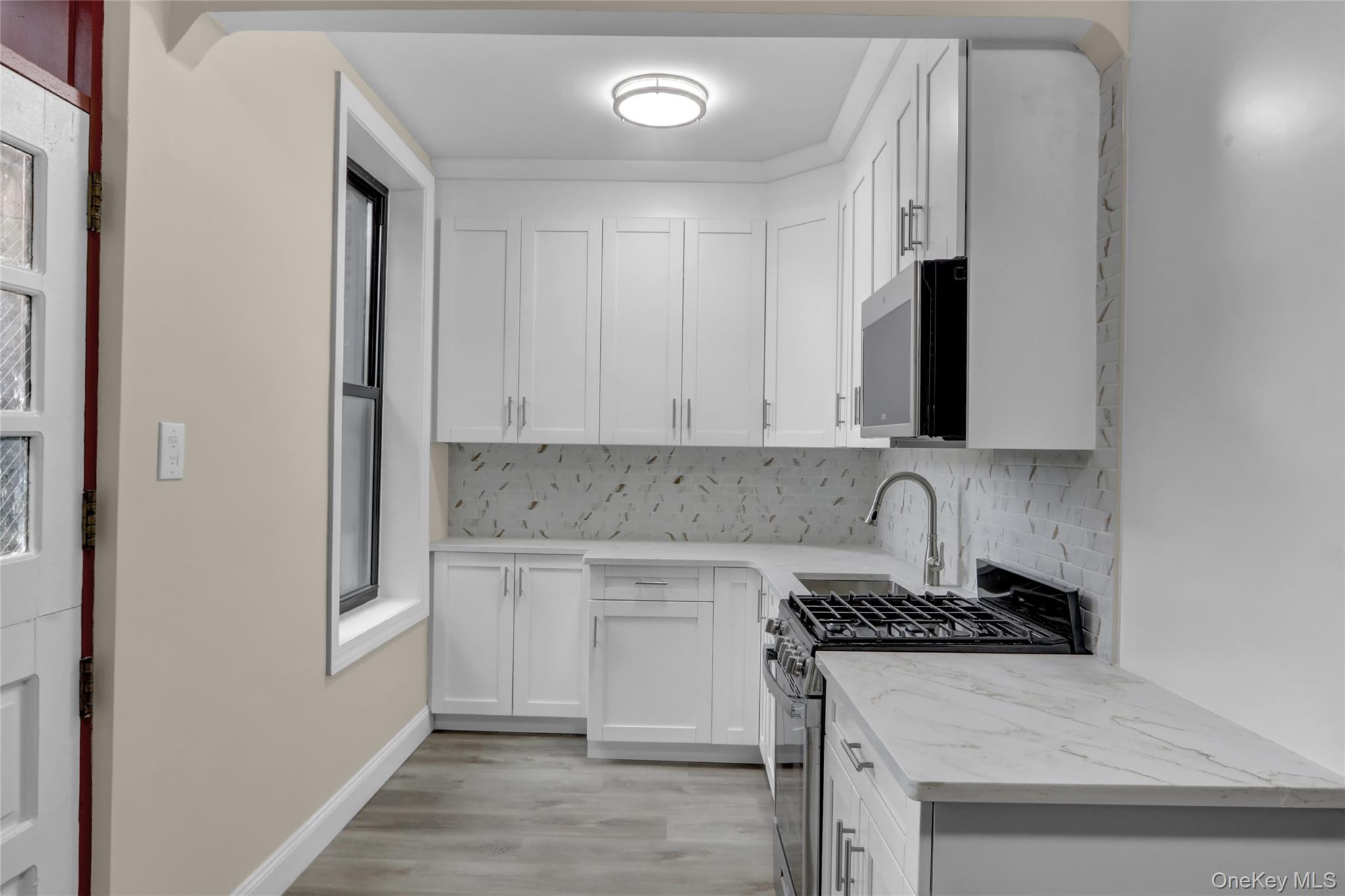 62 15th Street Property Photo 10