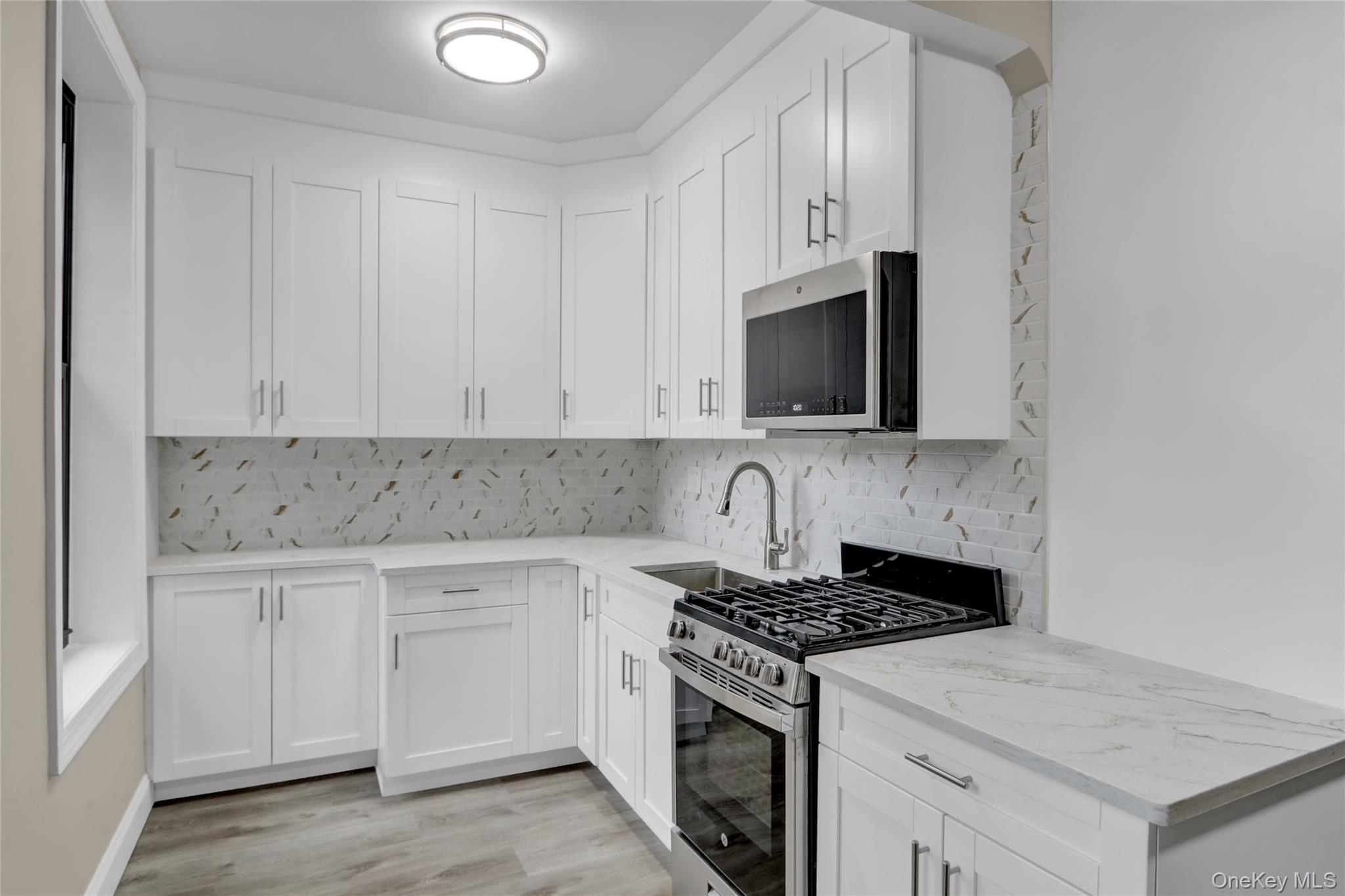 62 15th Street Property Photo 11