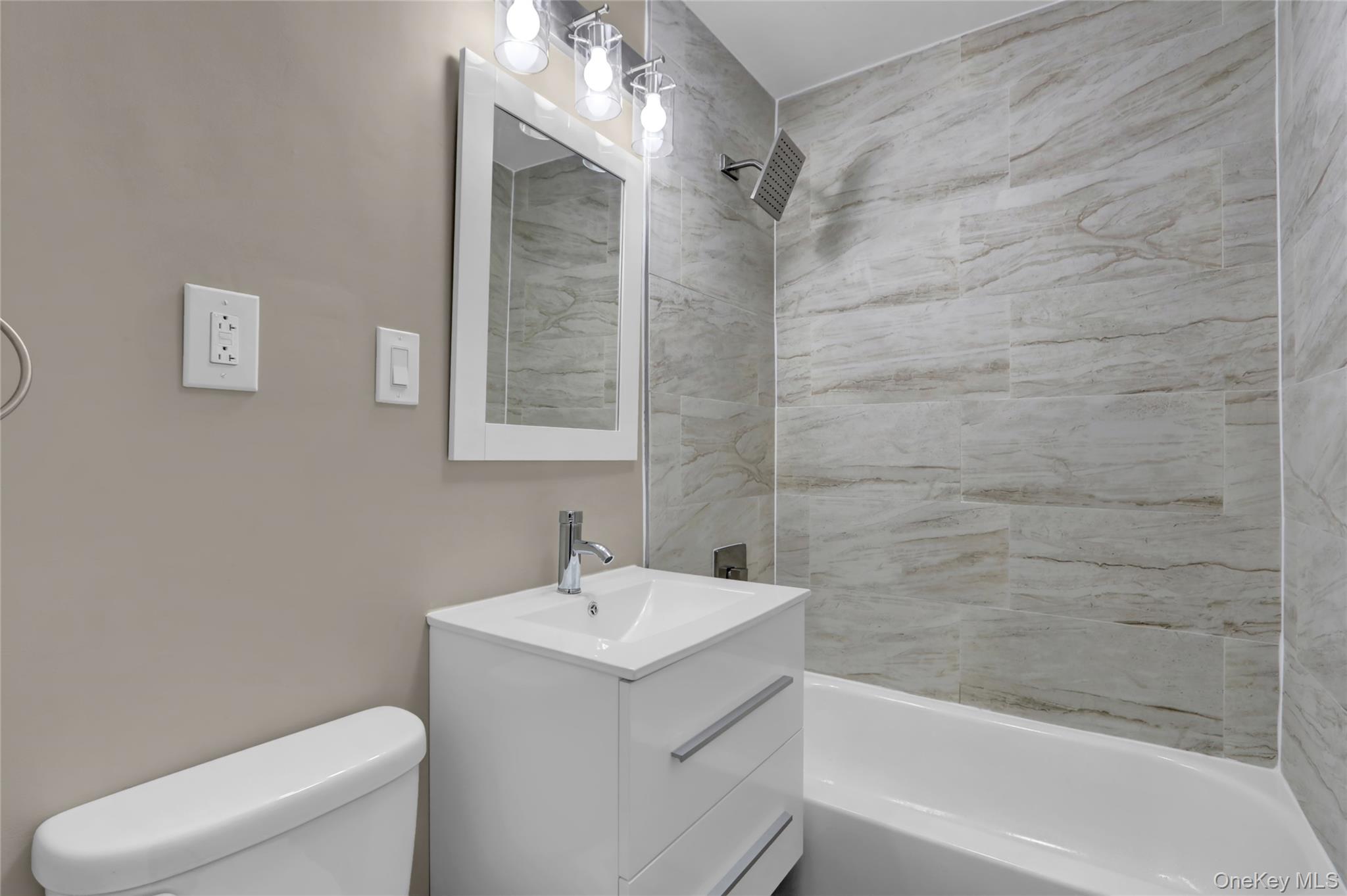 62 15th Street Property Photo 17