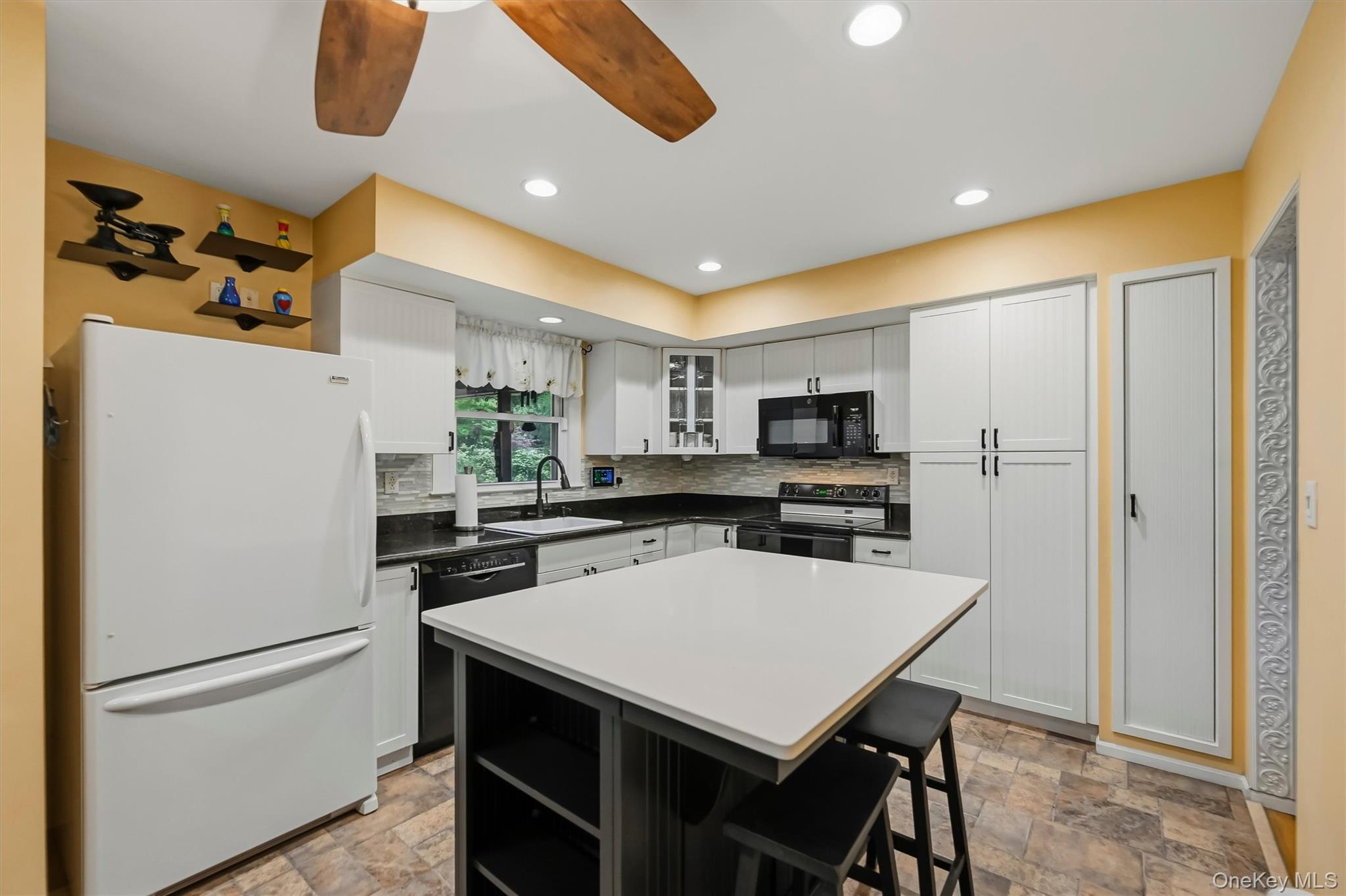 64 Forest Glen Road Property Photo 11