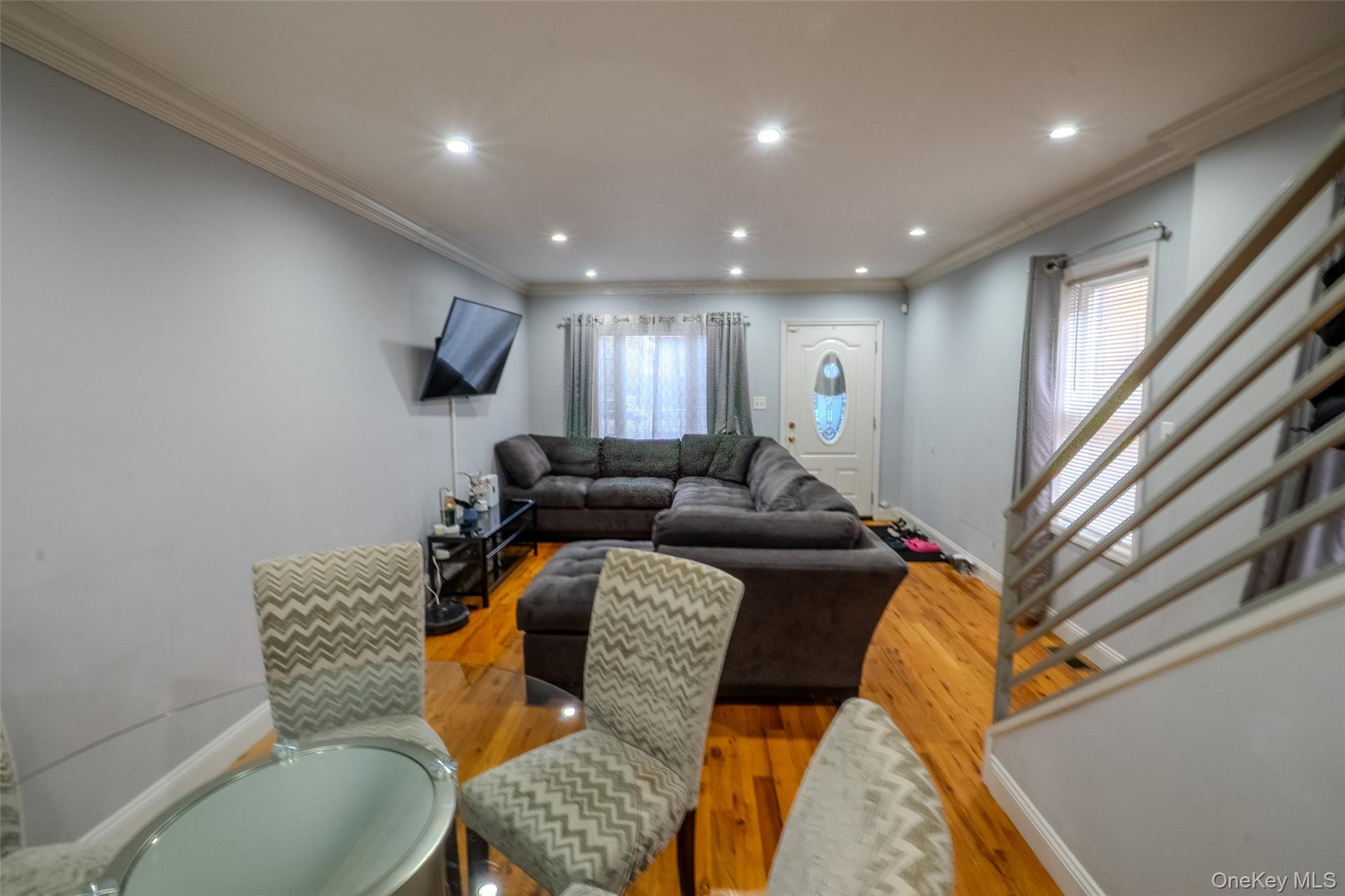 749 Vincent Avenue Property Photo 3