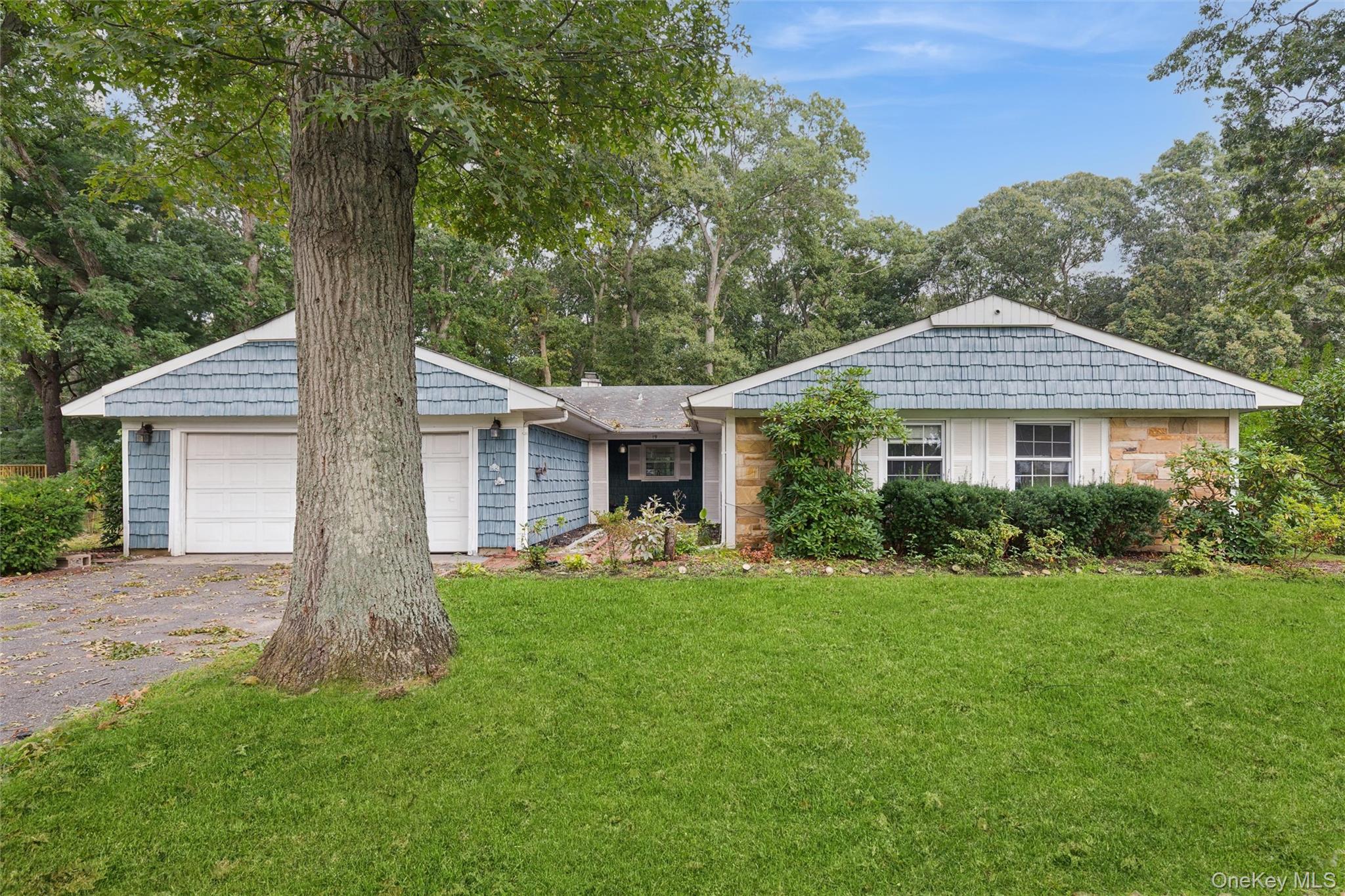 19 Wintergreen Drive Property Photo 1