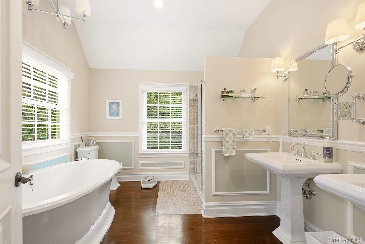 8 Fiddlers Green Drive Property Photo 18